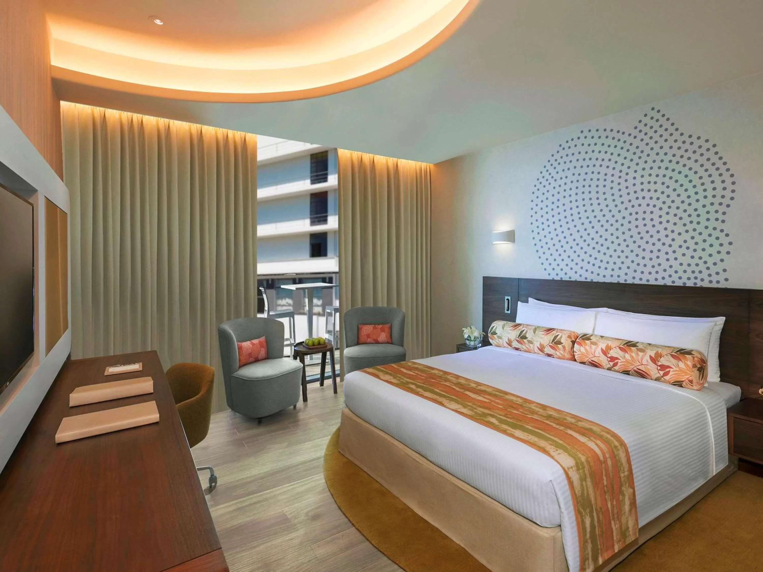 Photo of the whole room, Bed in The Retreat Palm Dubai MGallery by Sofitel