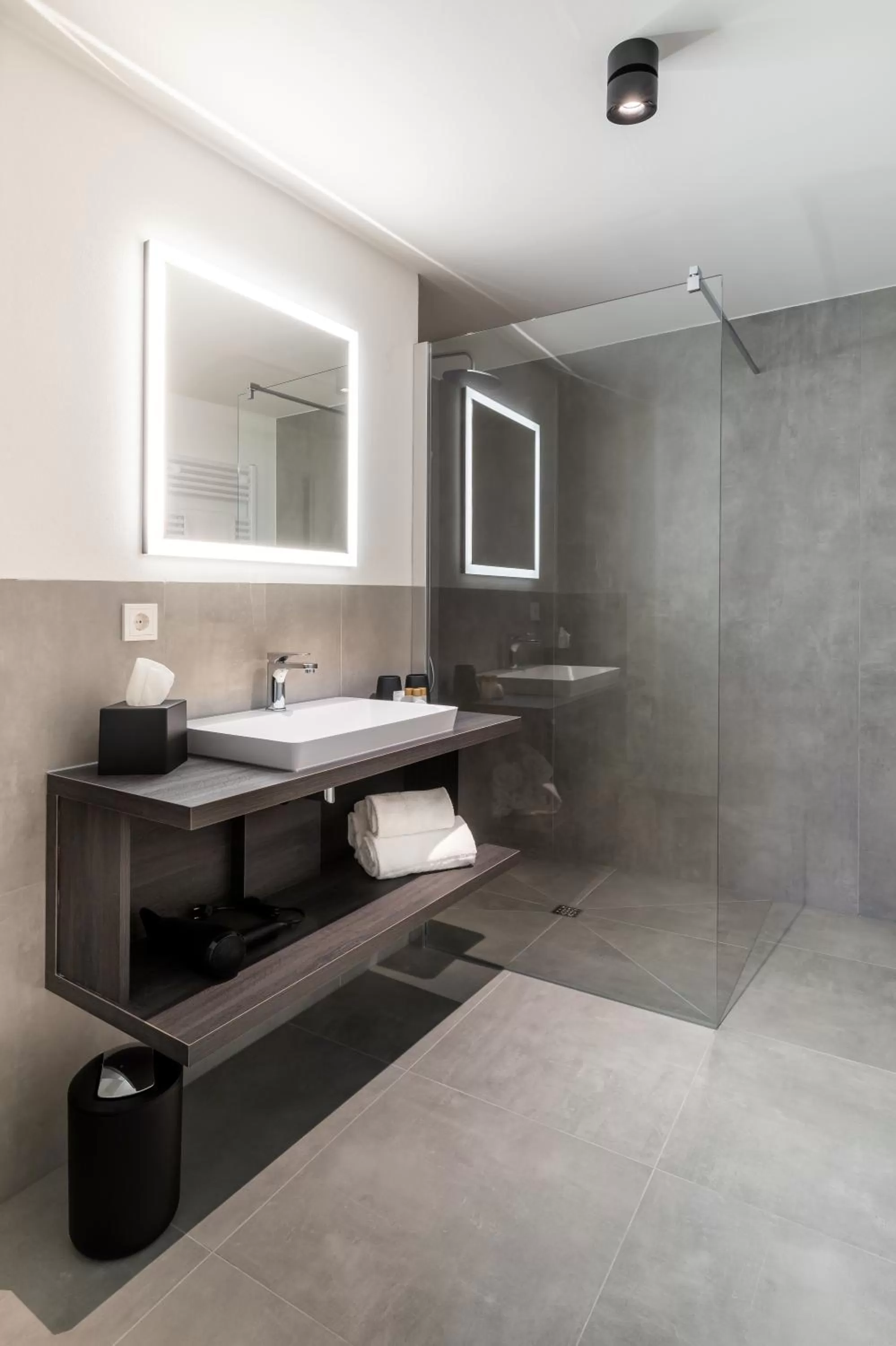 Bathroom in Hotel Weißes Ross