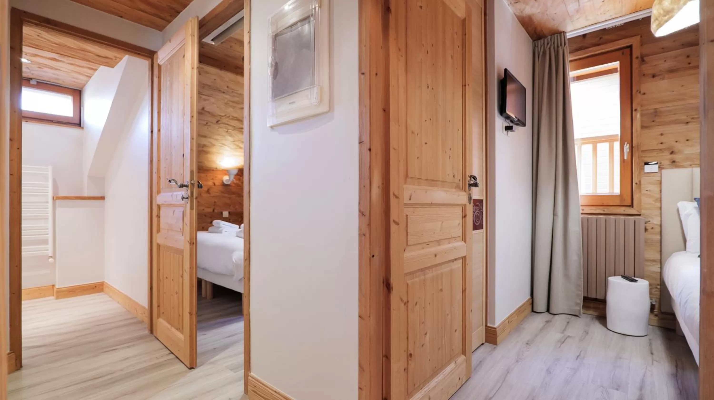 Bed in Hôtel des 2 Gares