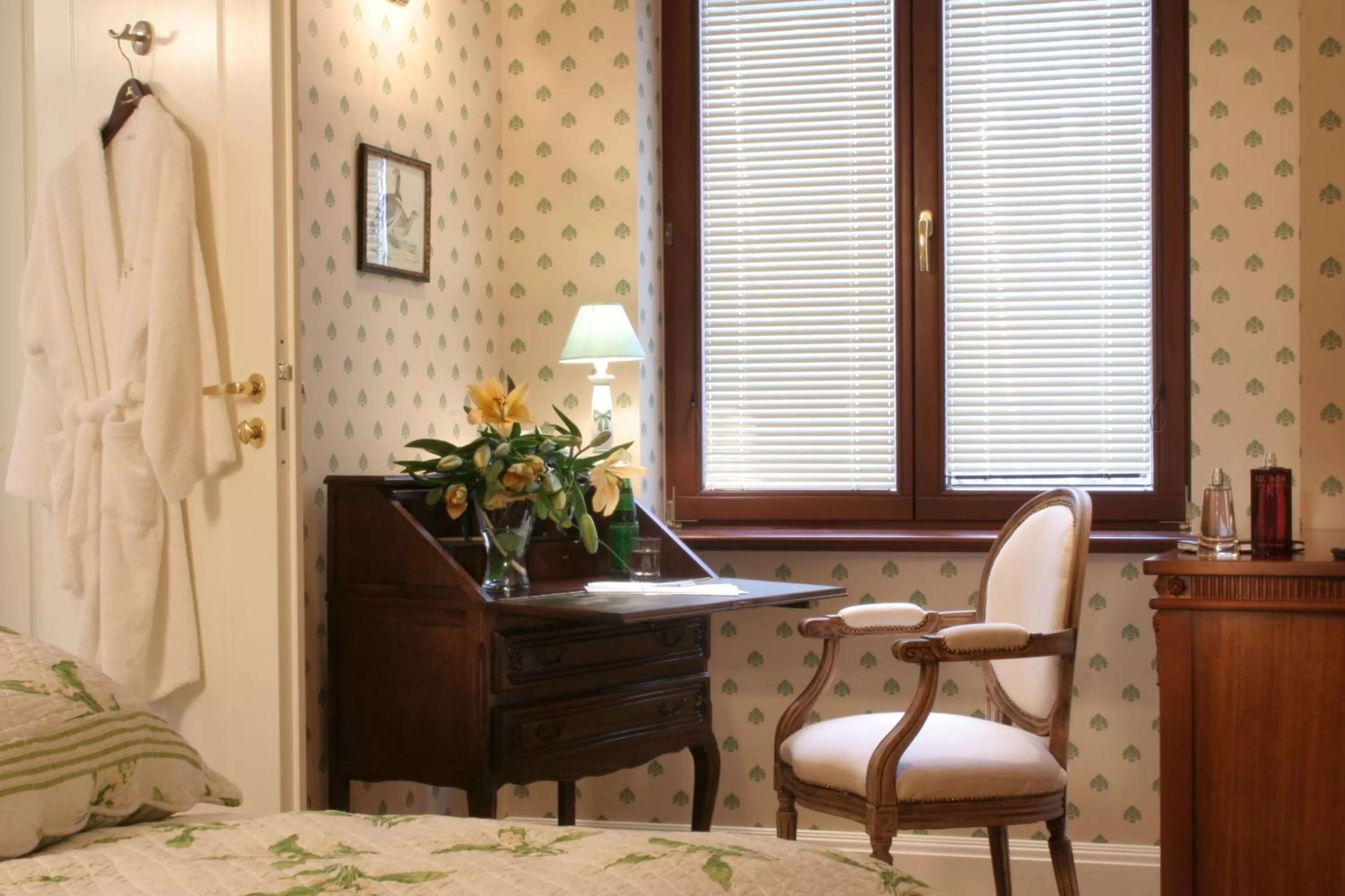 Seating area, Bed in Hotel Gródek