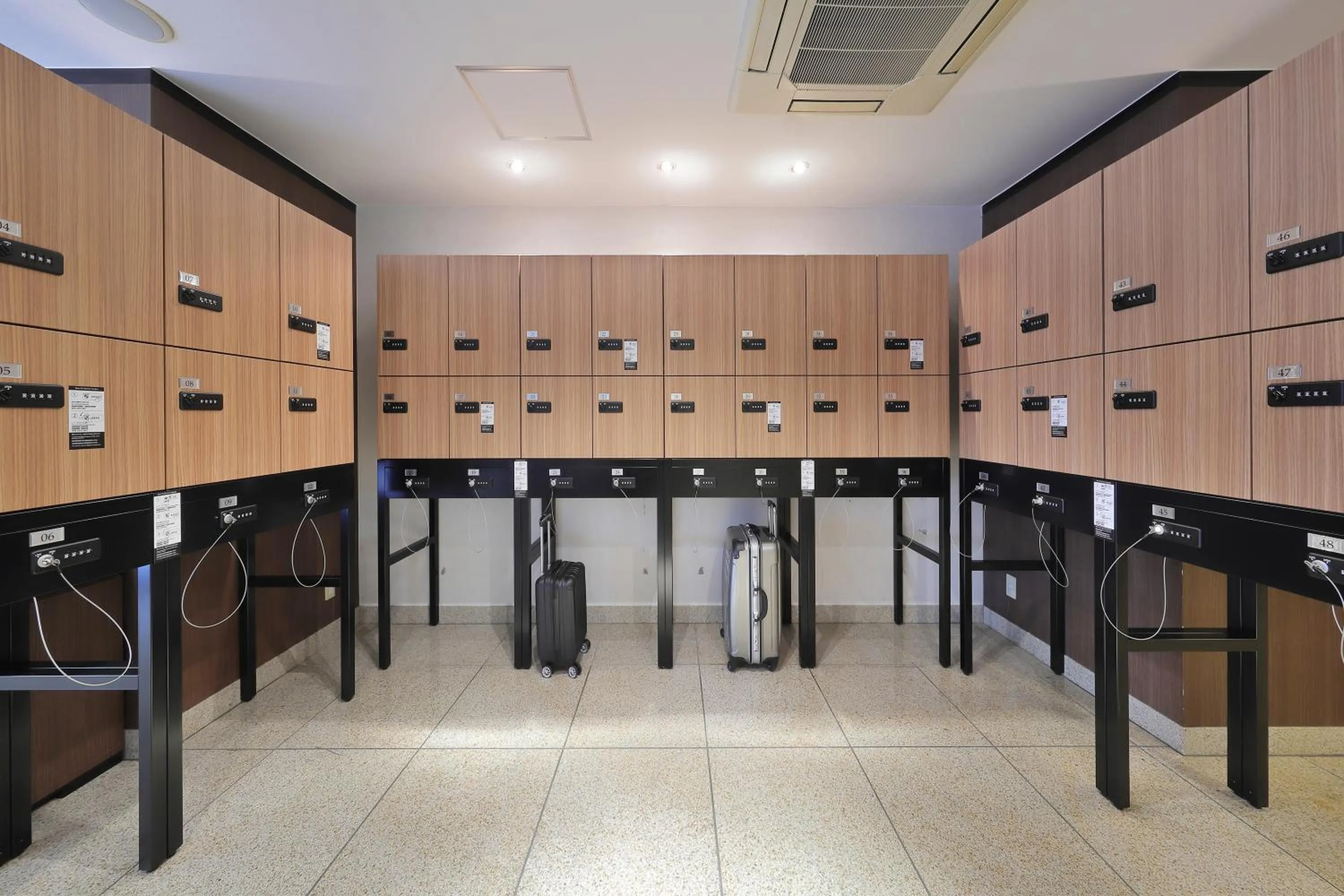 microwave in Keio Presso Inn Shinjuku