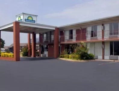 Property building in Days Inn by Wyndham Jonesboro AR
