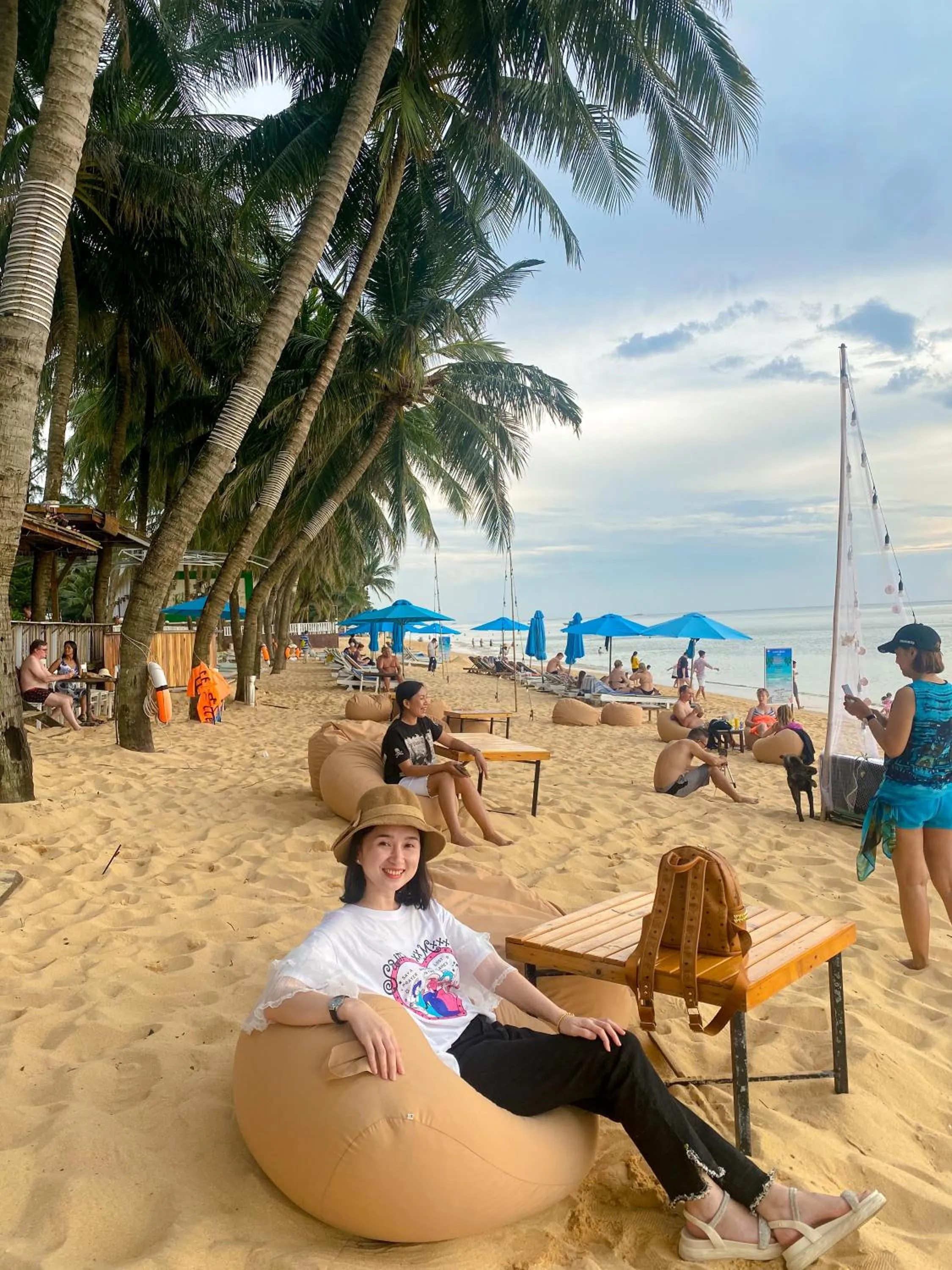 Restaurant/places to eat in Hawaii Resort Phu Quoc