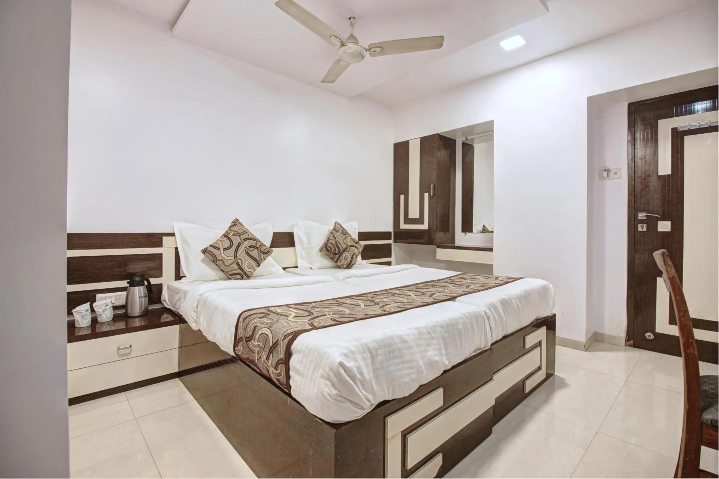 Bed in Hotel City View