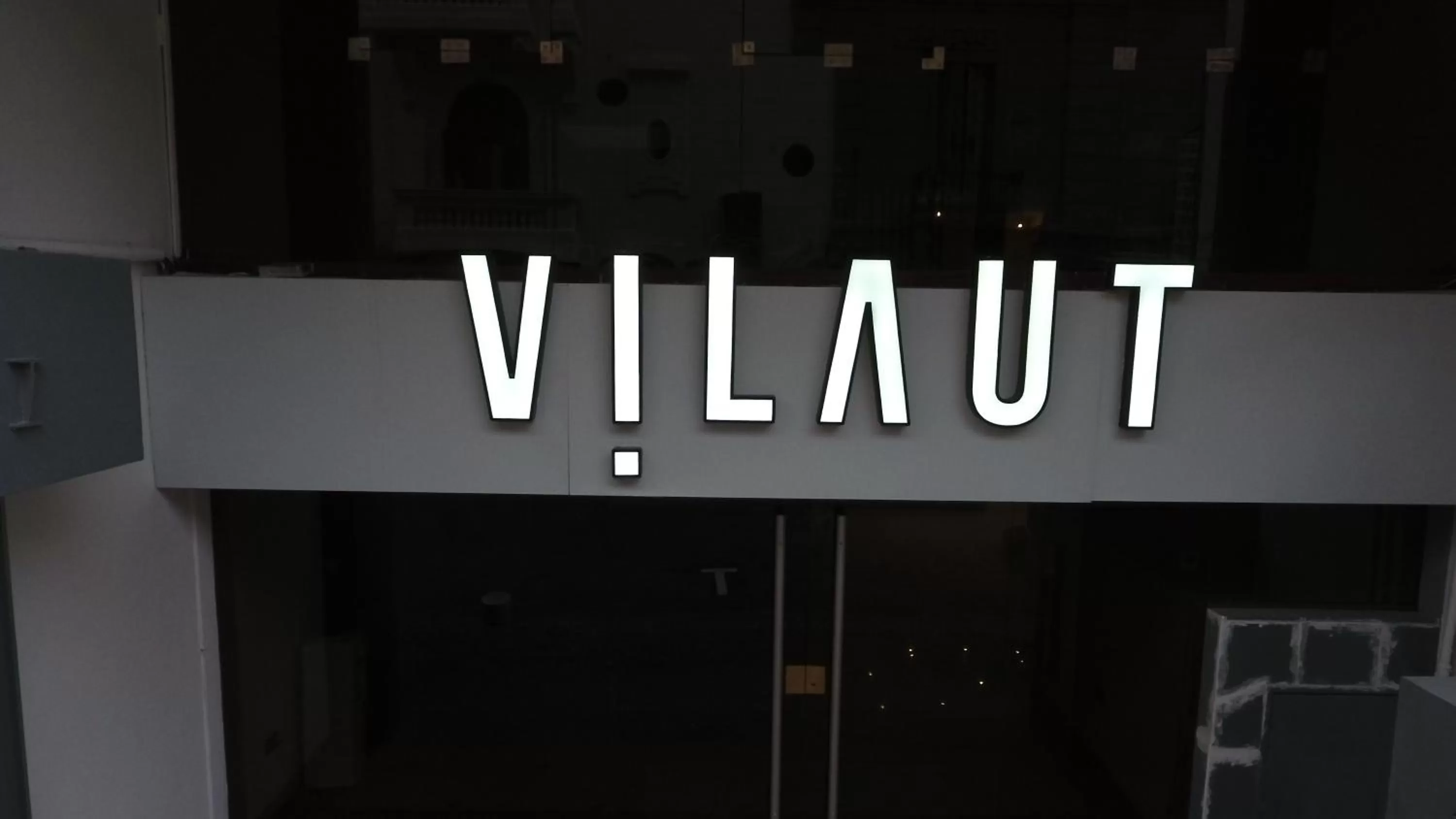 Property logo or sign in Vilaut Smart Flat