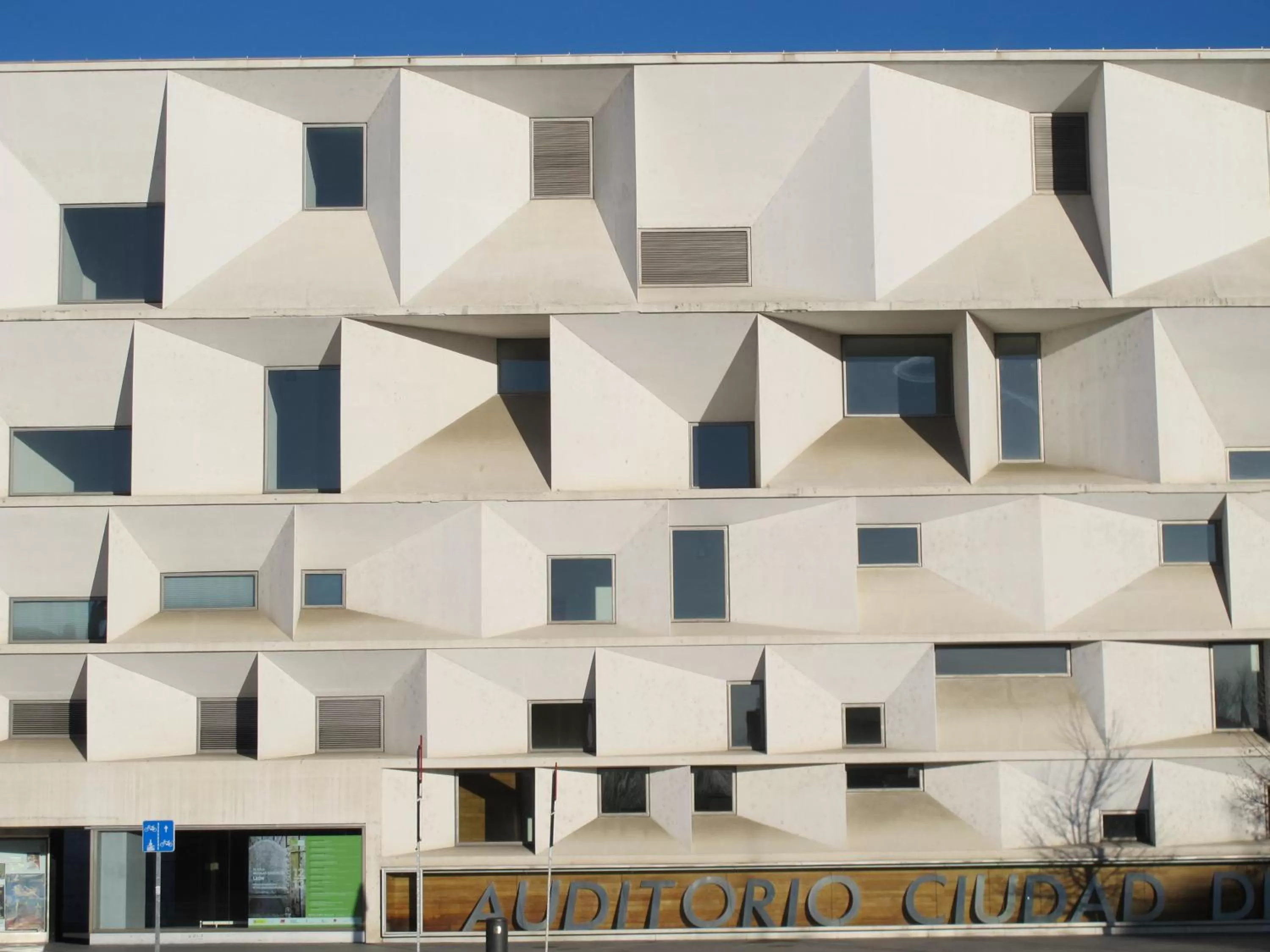 Property building in Pensión Blanca B&B