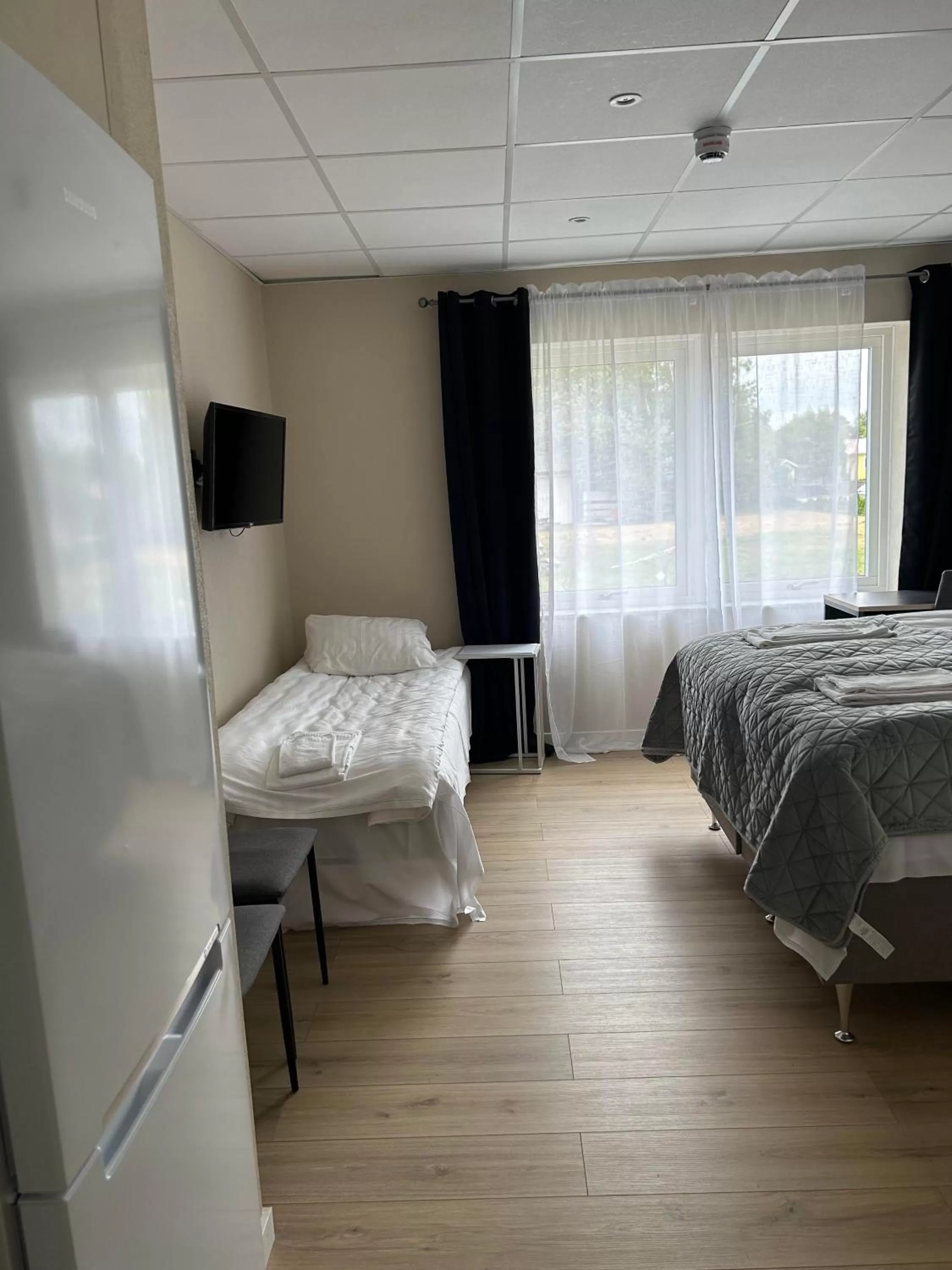 Photo of the whole room, Bed in Solstickan Hotell & Vandrarhem