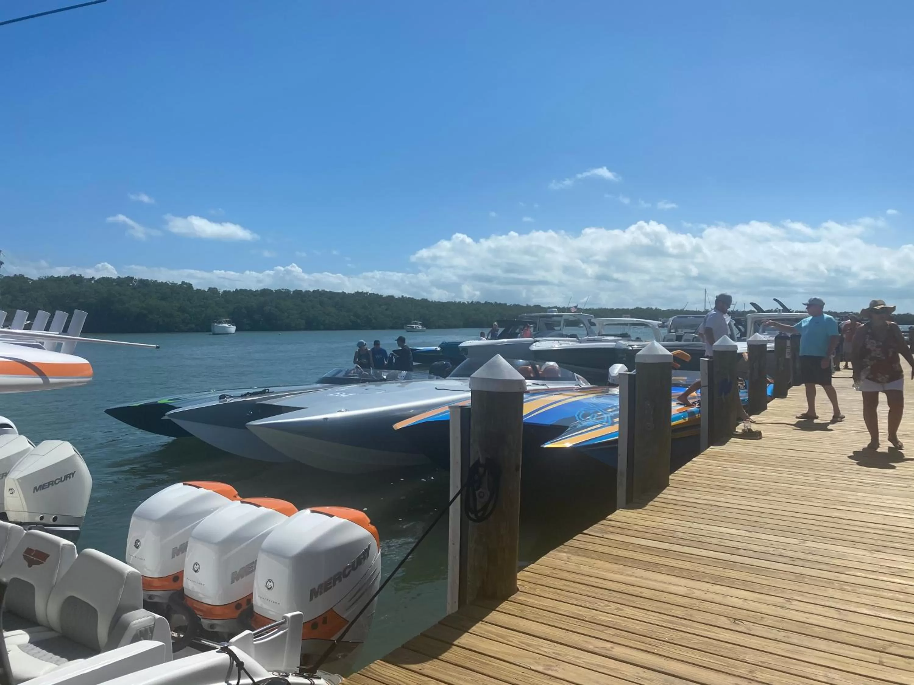 Day in Gilbert's Resort & Marina