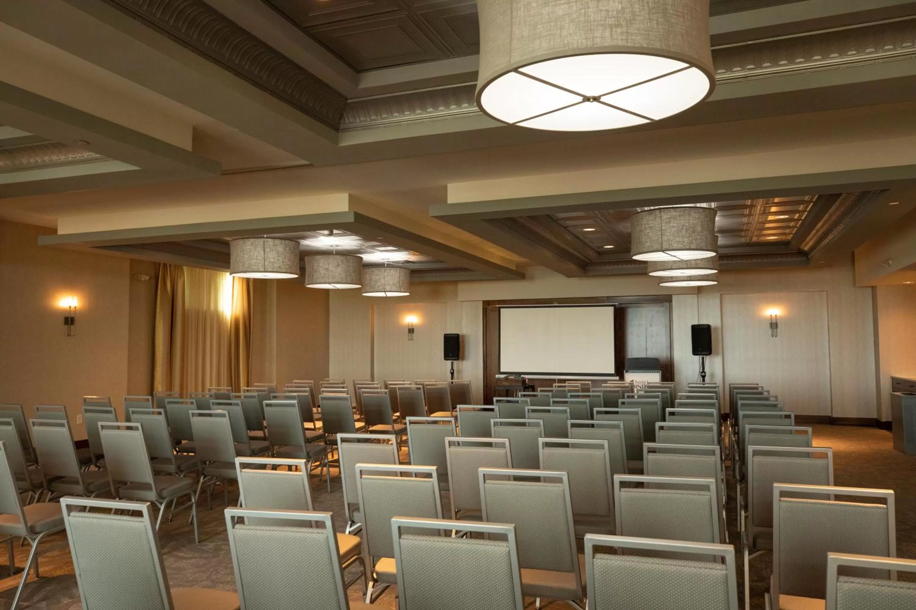 Meeting/conference room in Hotel Indigo Traverse City by IHG