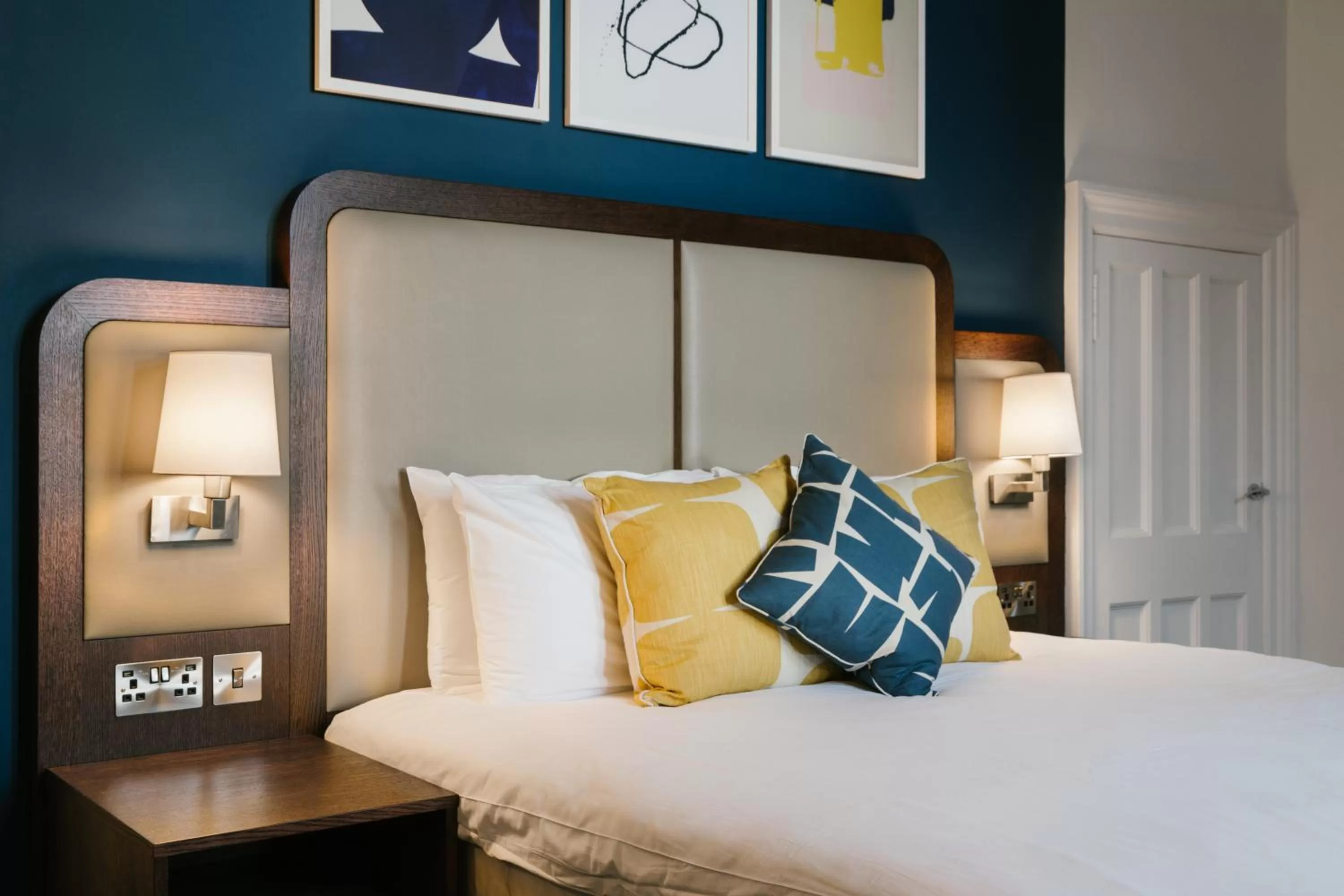 Bedroom, Bed in voco Grand Central Glasgow by IHG