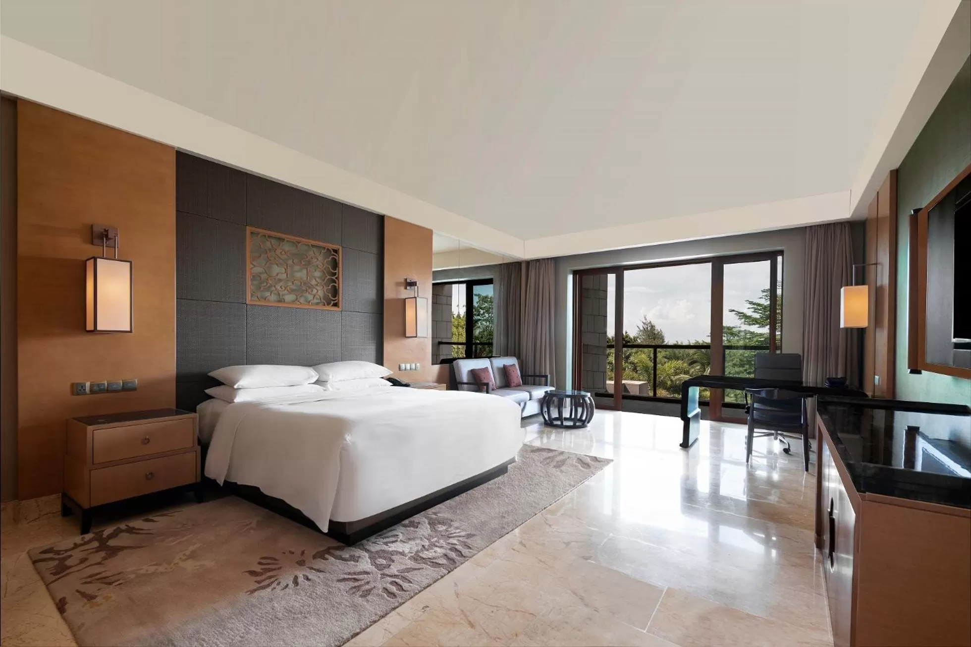 Bedroom, Bed in Haikou Marriott Hotel