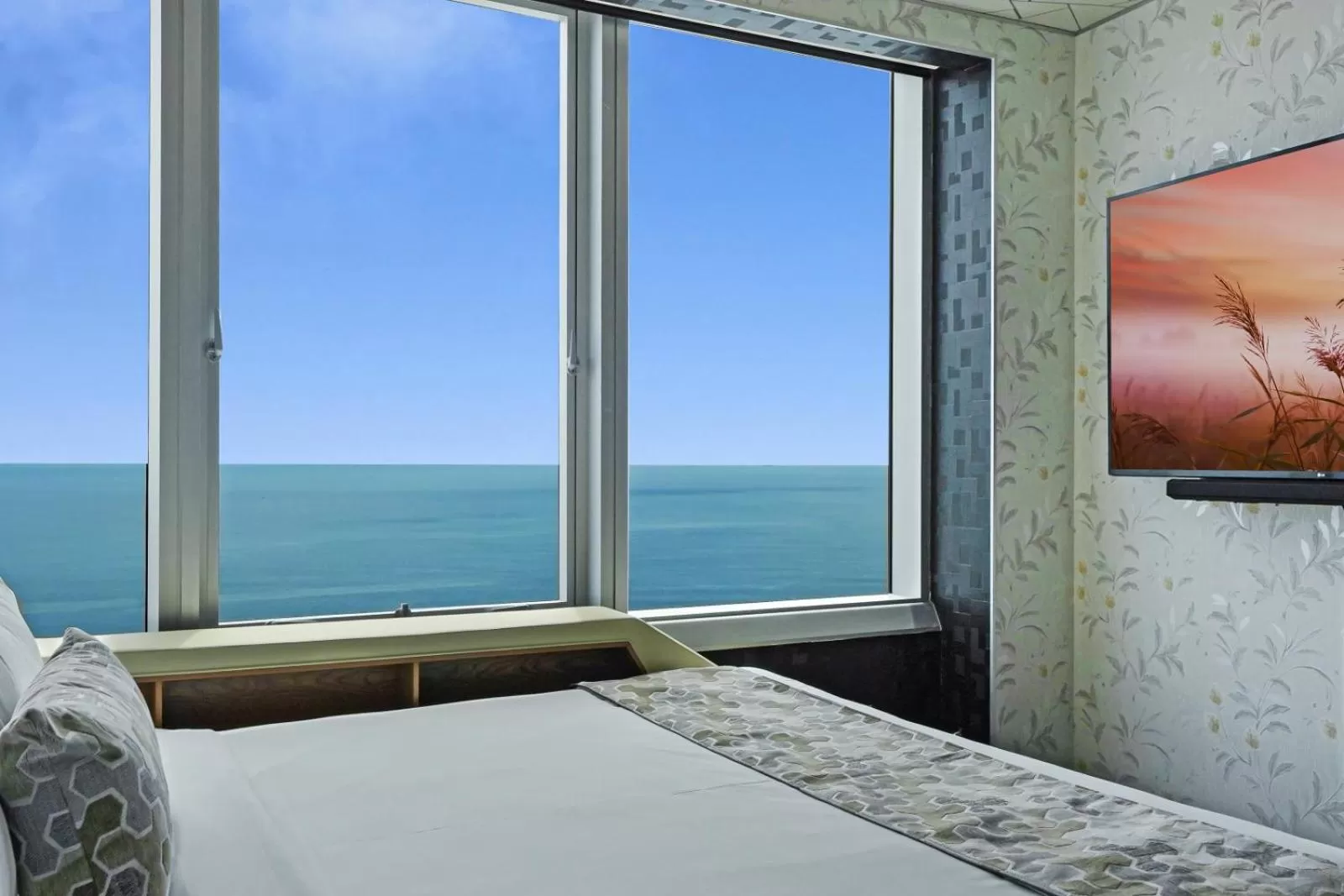 Sea view, Bed in Q1 Resort & Spa - Official