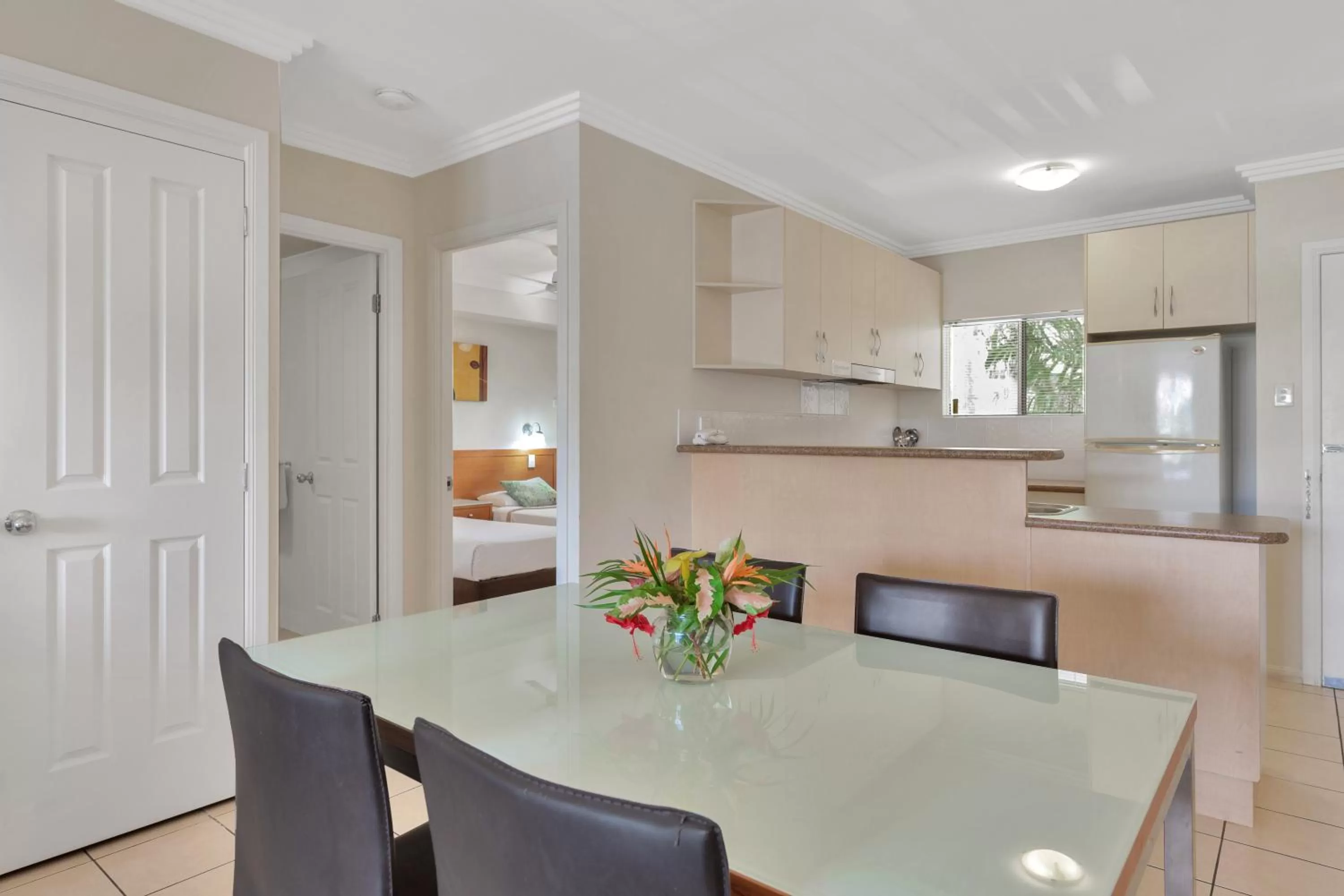 Dining area in Bay Village Tropical Retreat & Apartments