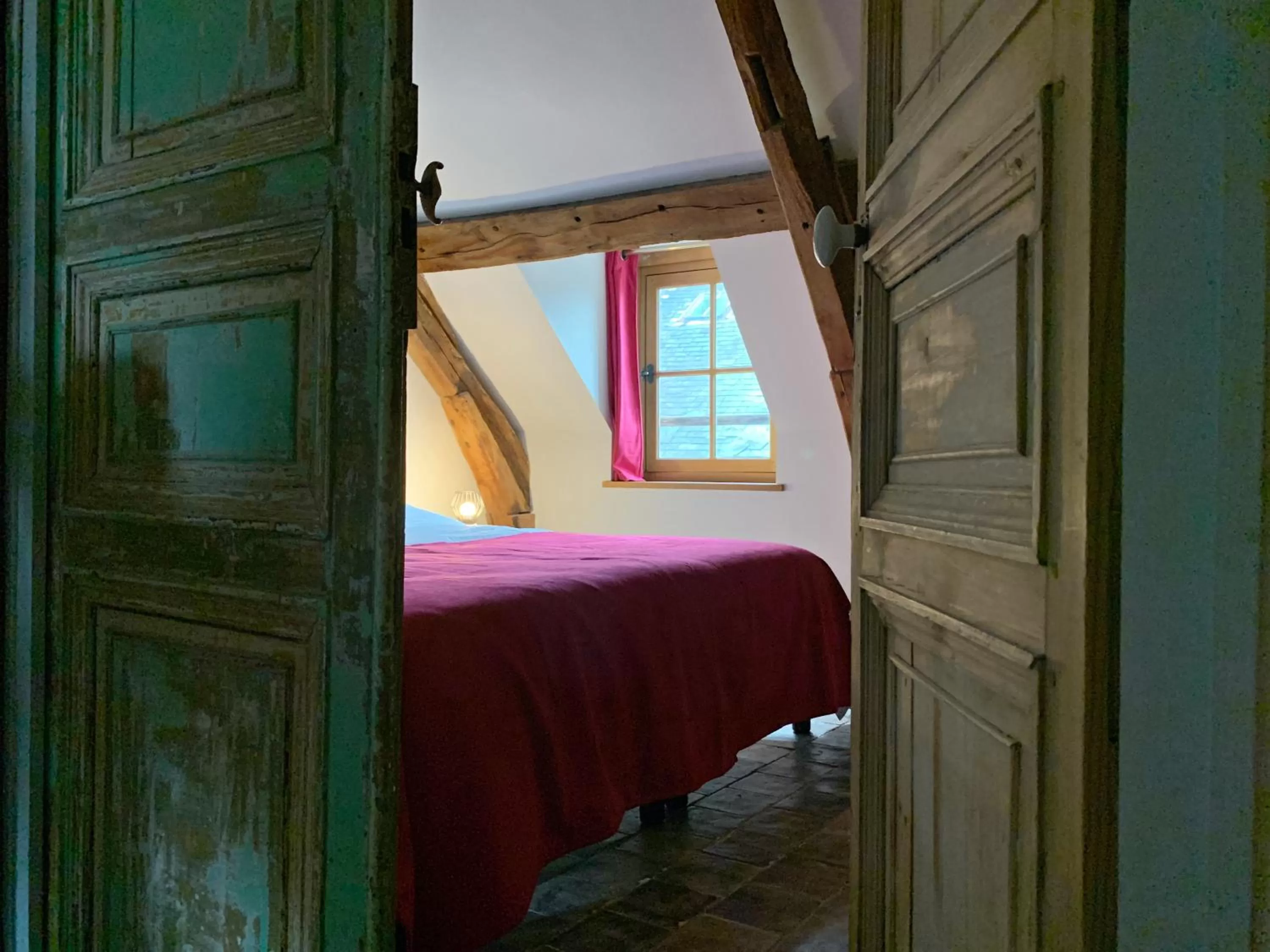 Bedroom in L'Ecole des Demoiselles