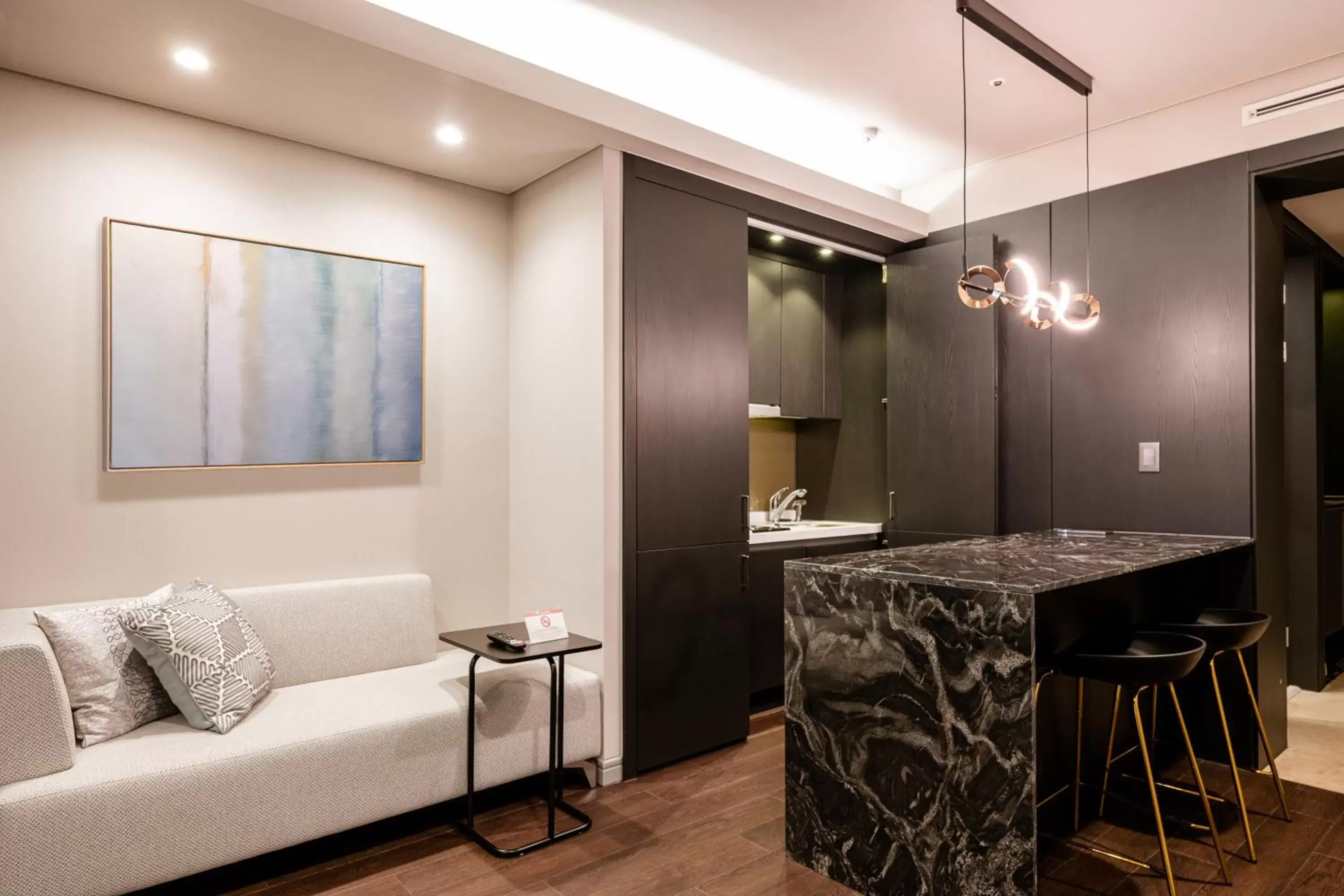 Premier Standard Twin Room with No view in Haeundae Centum Hotel Premier Standard Twin Room with No view in Haeundae Centum Hotel