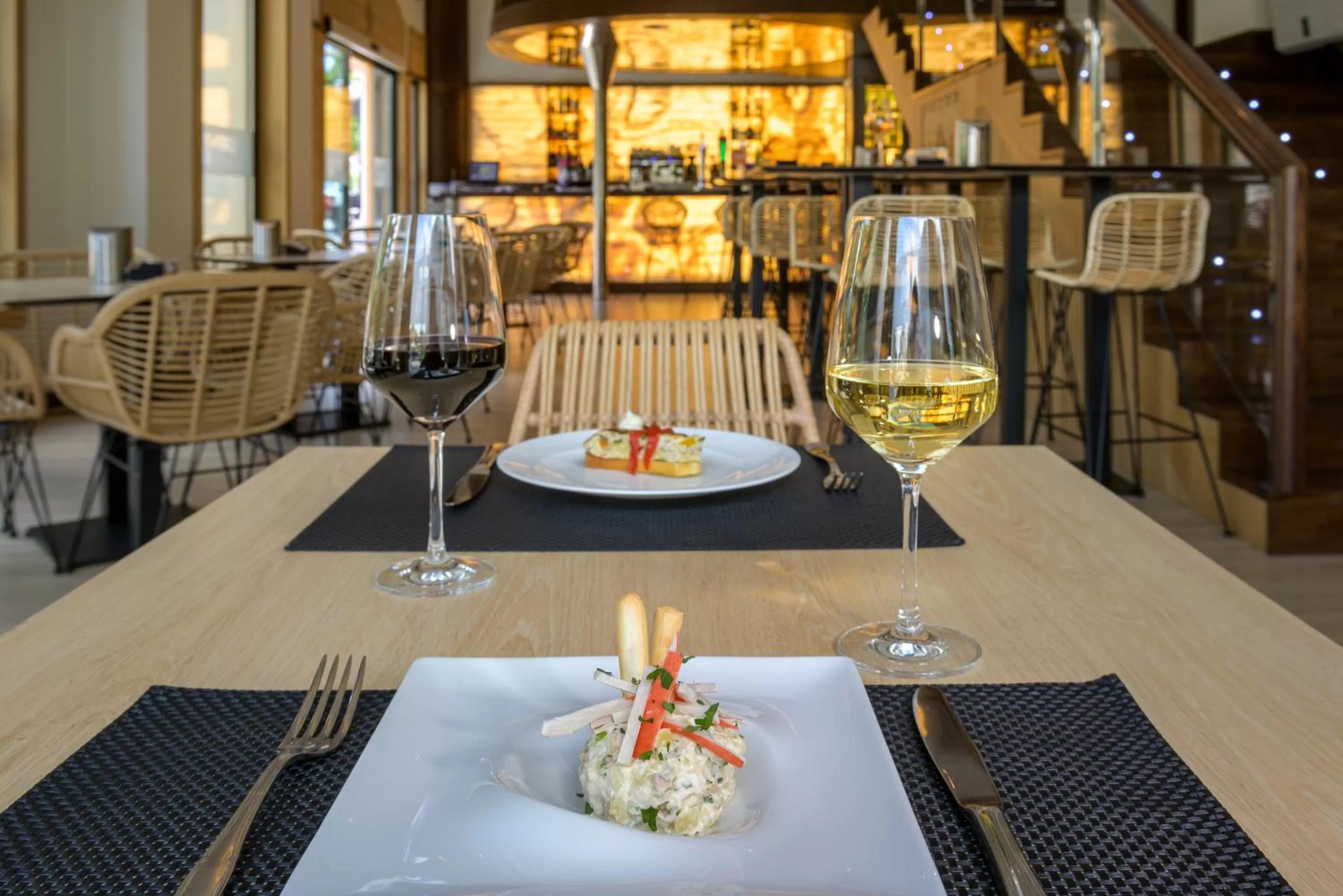 Restaurant/places to eat in Hotel Saray