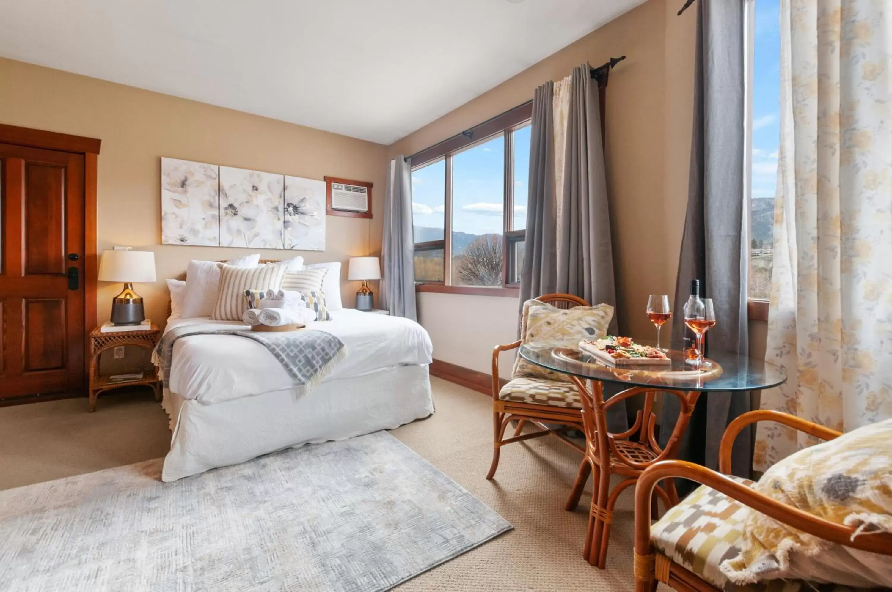 Queen Room with Balcony in Casa Grande Inn & Suites Queen Room with Balcony in Casa Grande Inn & Suites