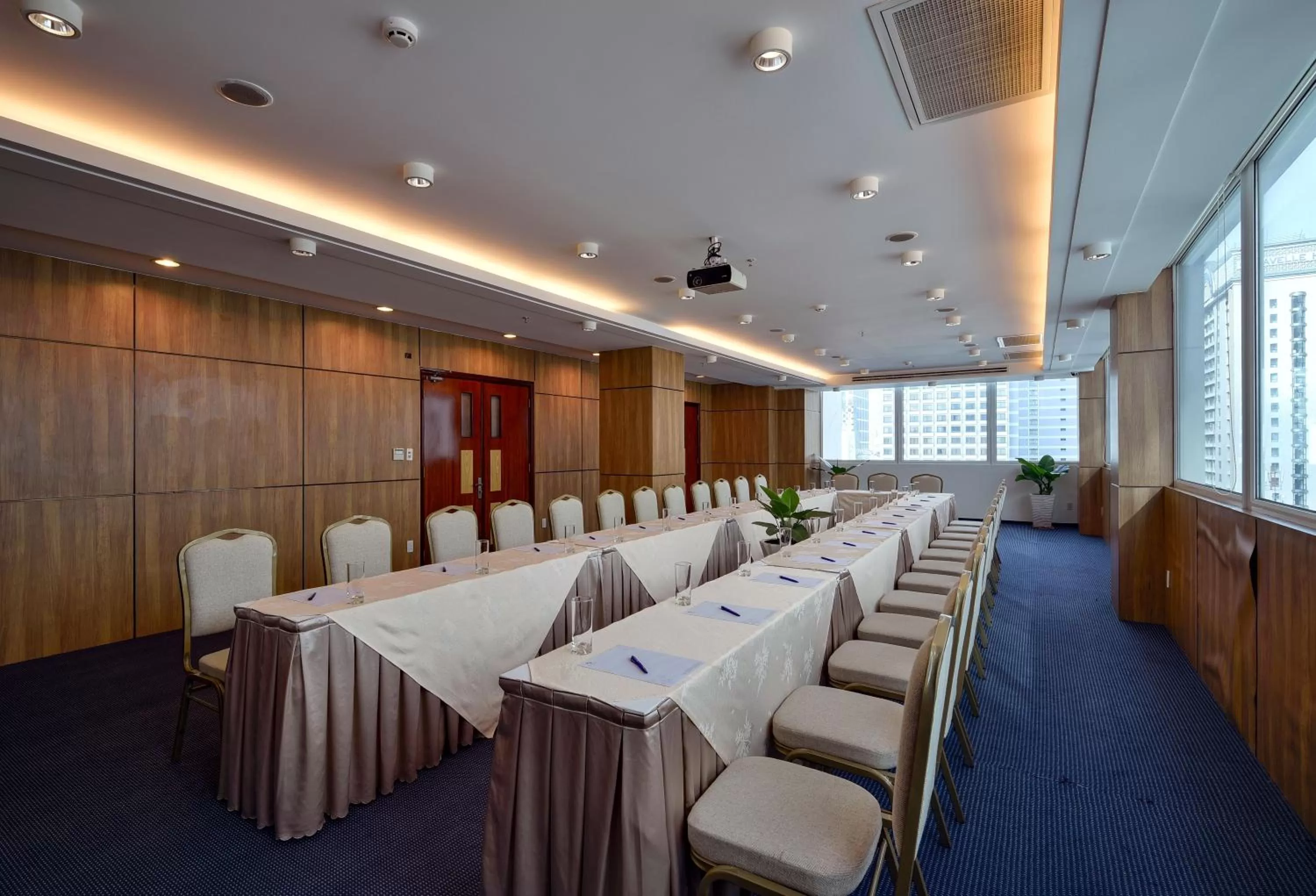 Meeting/conference room in Aquari Hotel