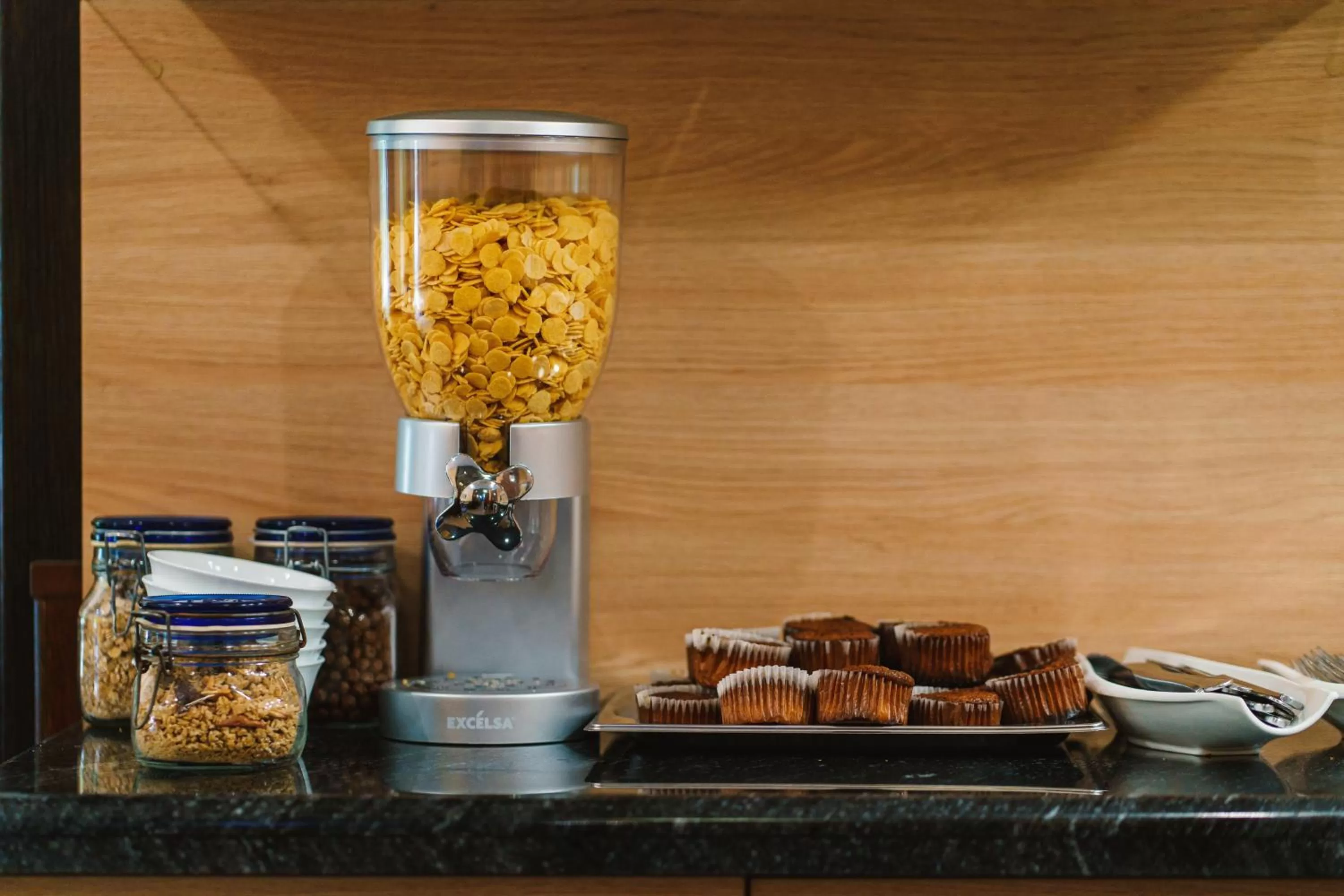 Food and drinks in Hotel Ego - Free Parking - Top Central Location