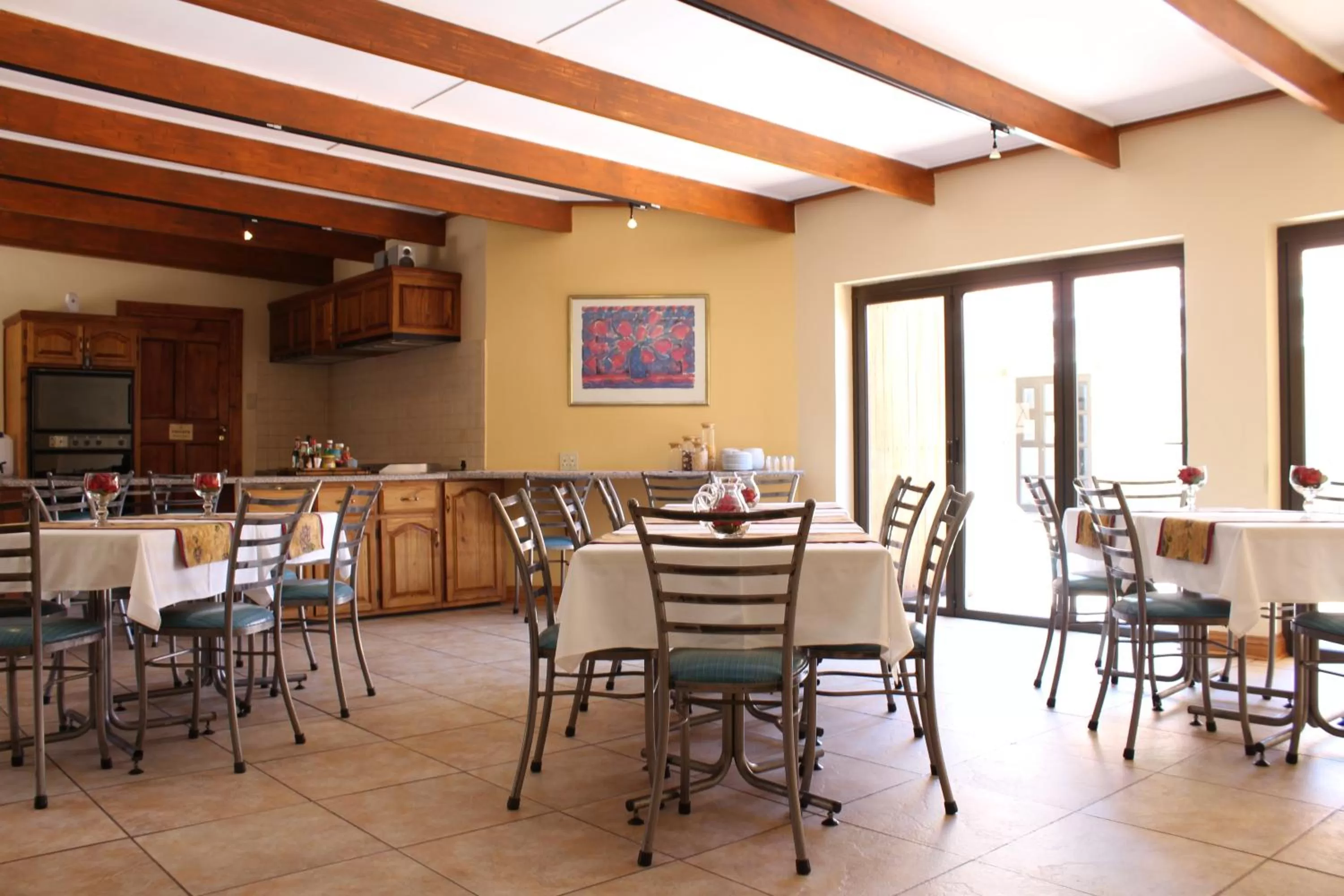 Restaurant/Places to Eat in Villa Palma