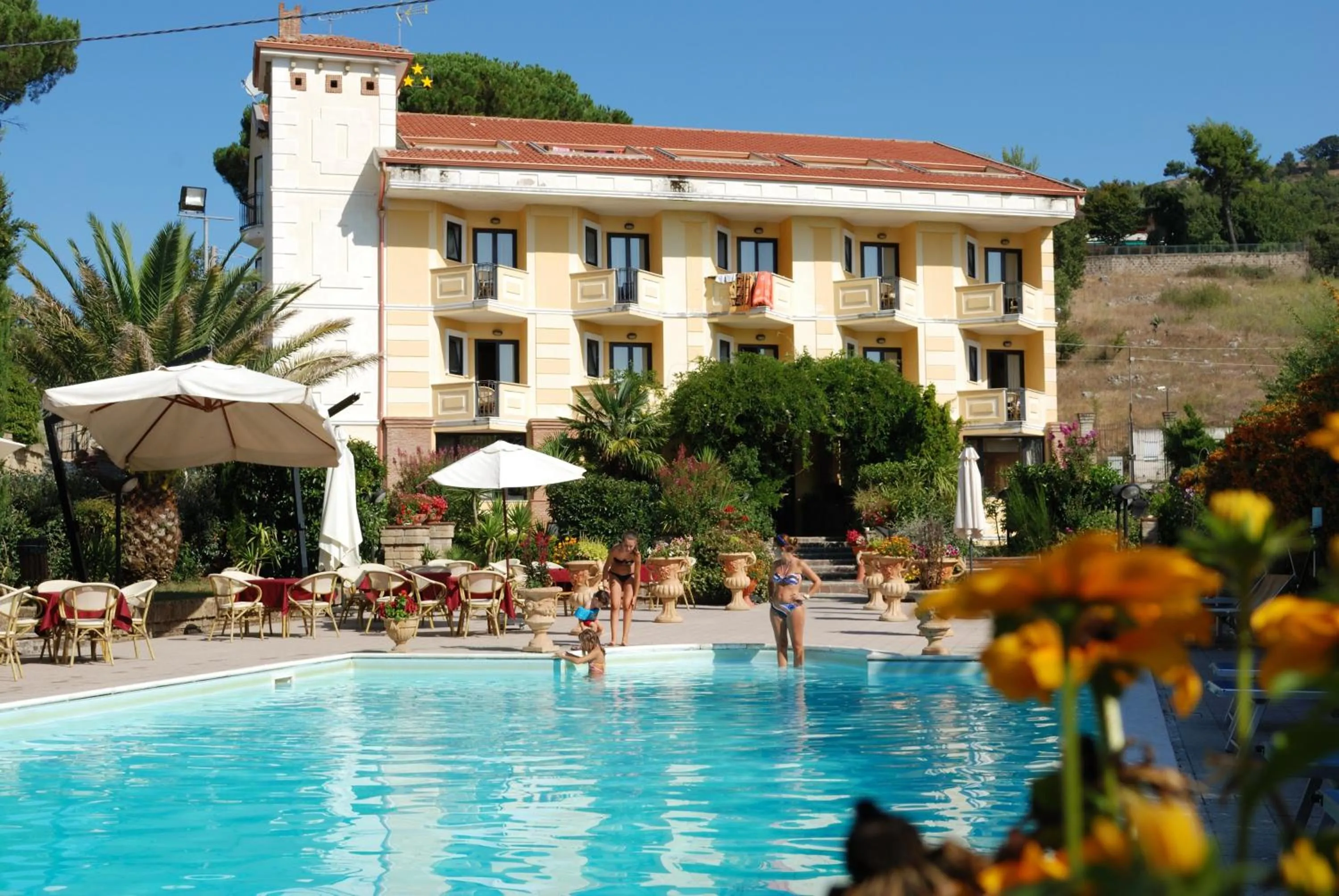 People in Hotel Caserta Antica