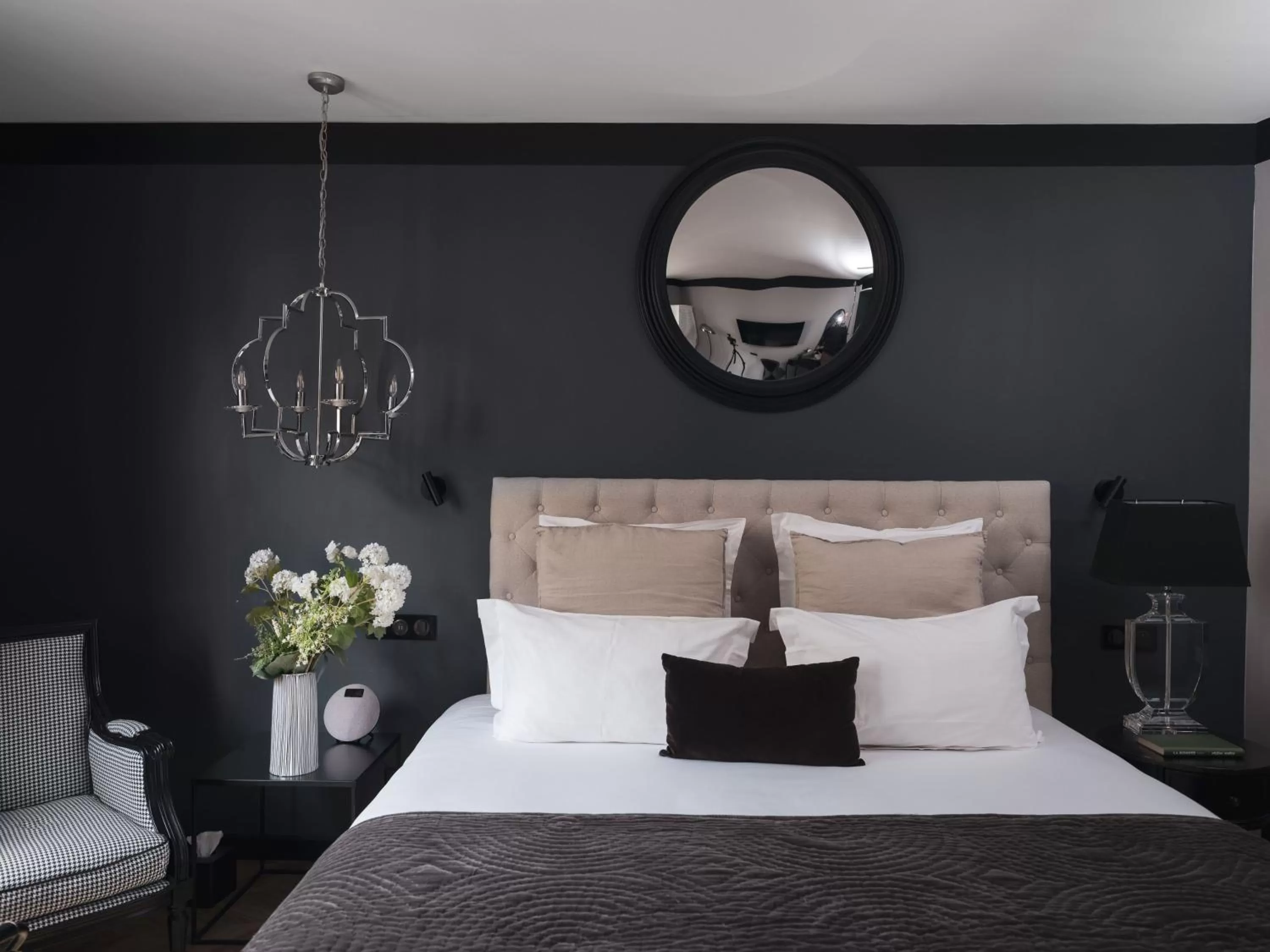 Bedroom, Bed in Maisons du Monde Hotel & Suites - Nantes