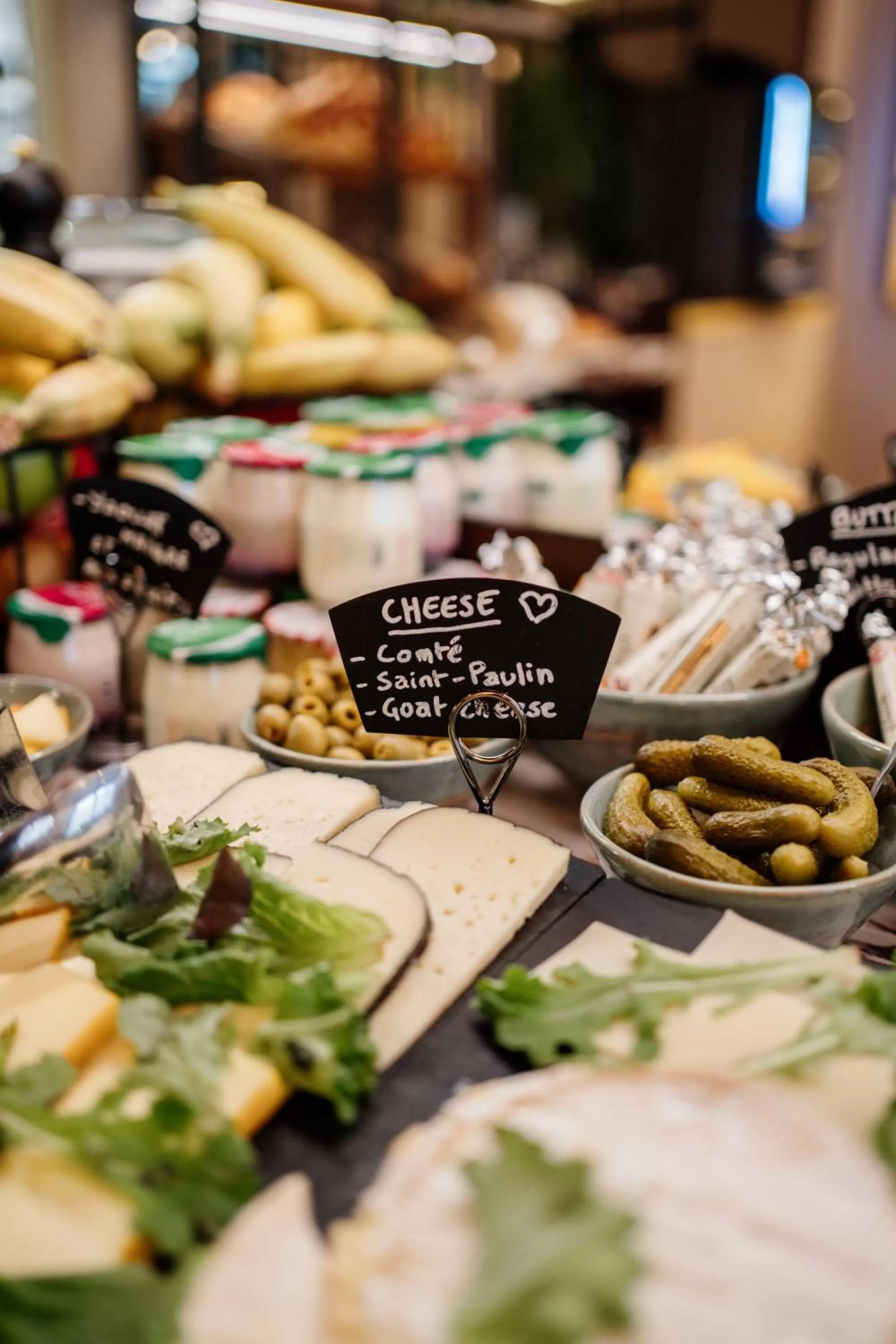 Buffet breakfast in Hôtel Riesner