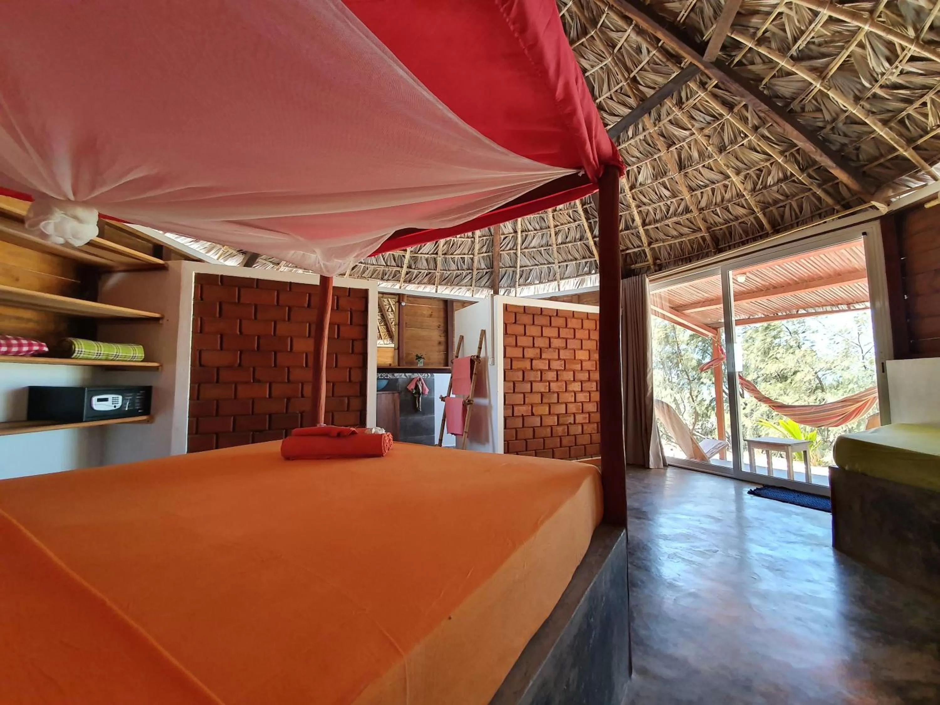 Bedroom, Bed in Ocean Lodge Kite & Windsurf