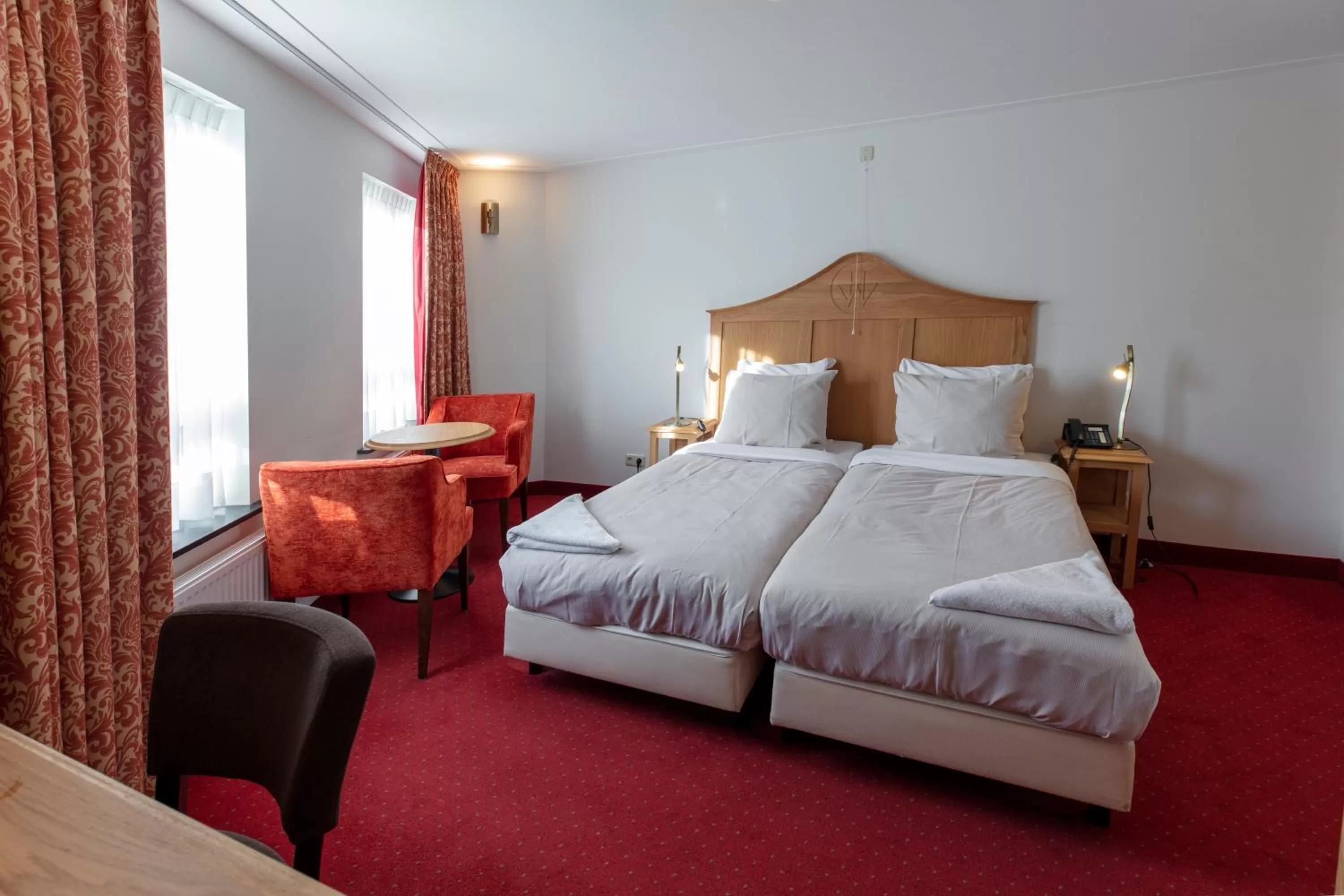 Photo of the whole room, Bed in Amsterdam Wiechmann Hotel