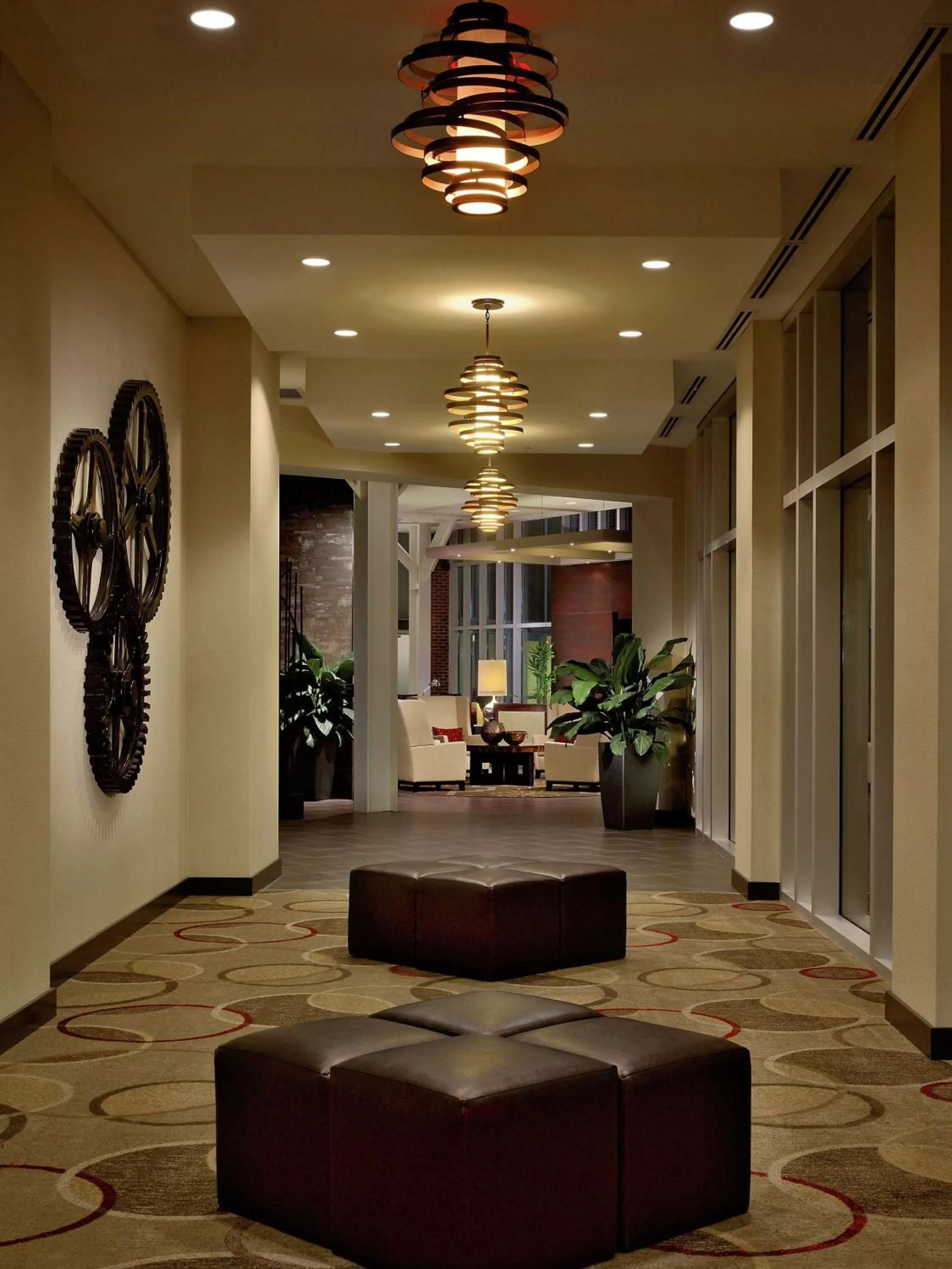 Meeting/conference room in DoubleTree Hotel & Suites Charleston Airport