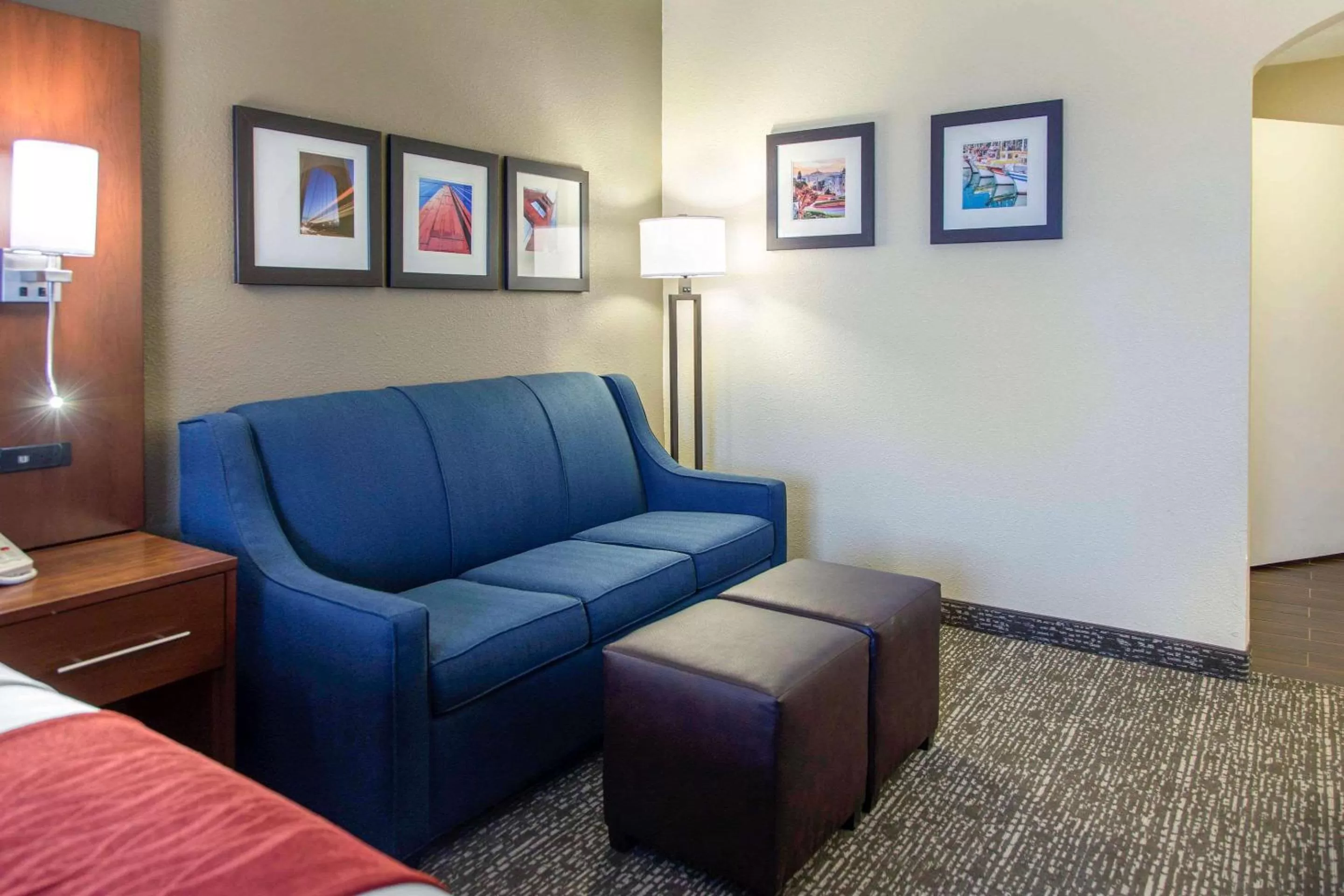 Photo of the whole room in Comfort Inn & Suites San Francisco Airport North