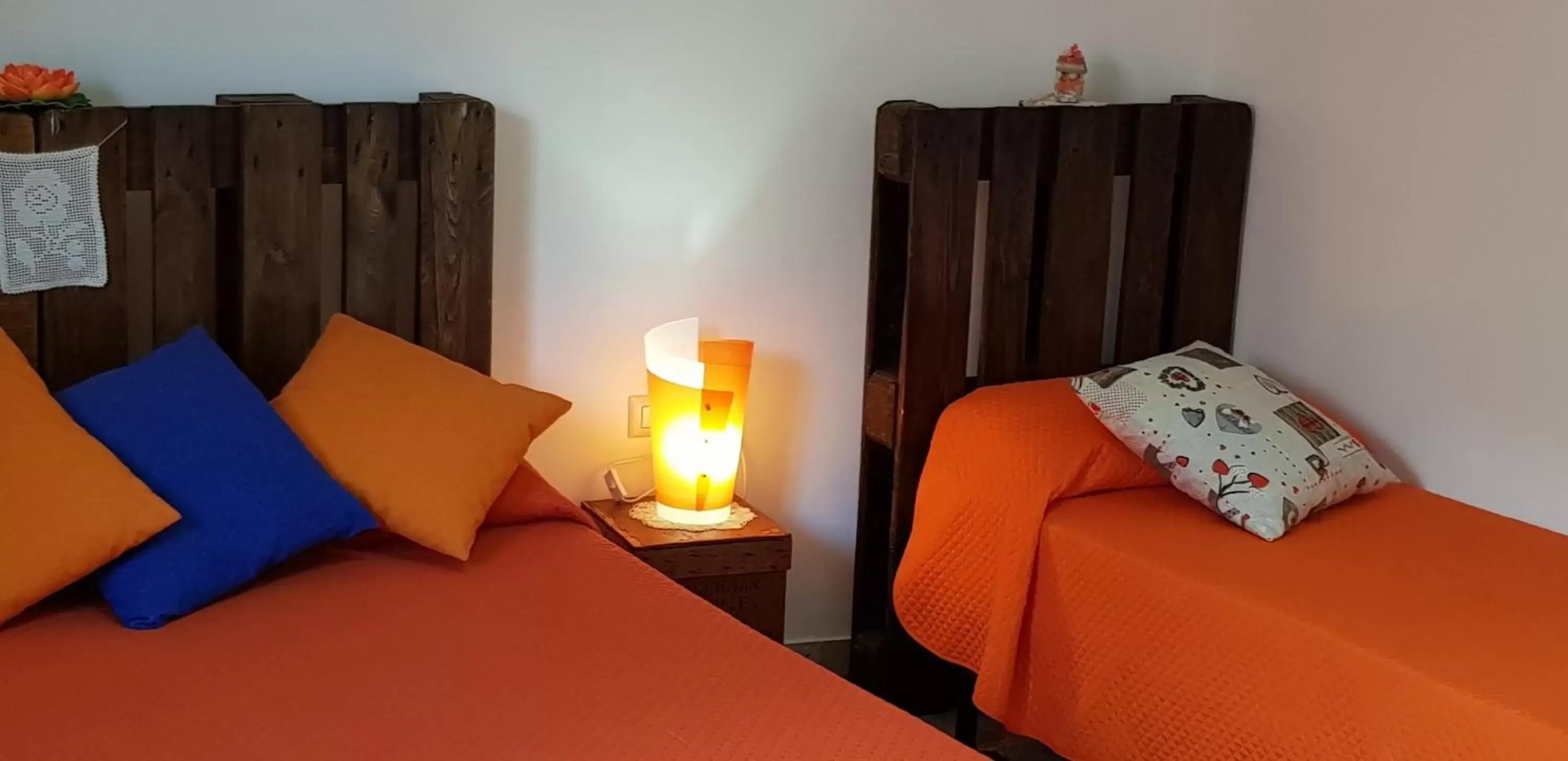 Triple Room with Private Bathroom in B&B CARRUBBELLE Triple Room with Private Bathroom in B&B CARRUBBELLE