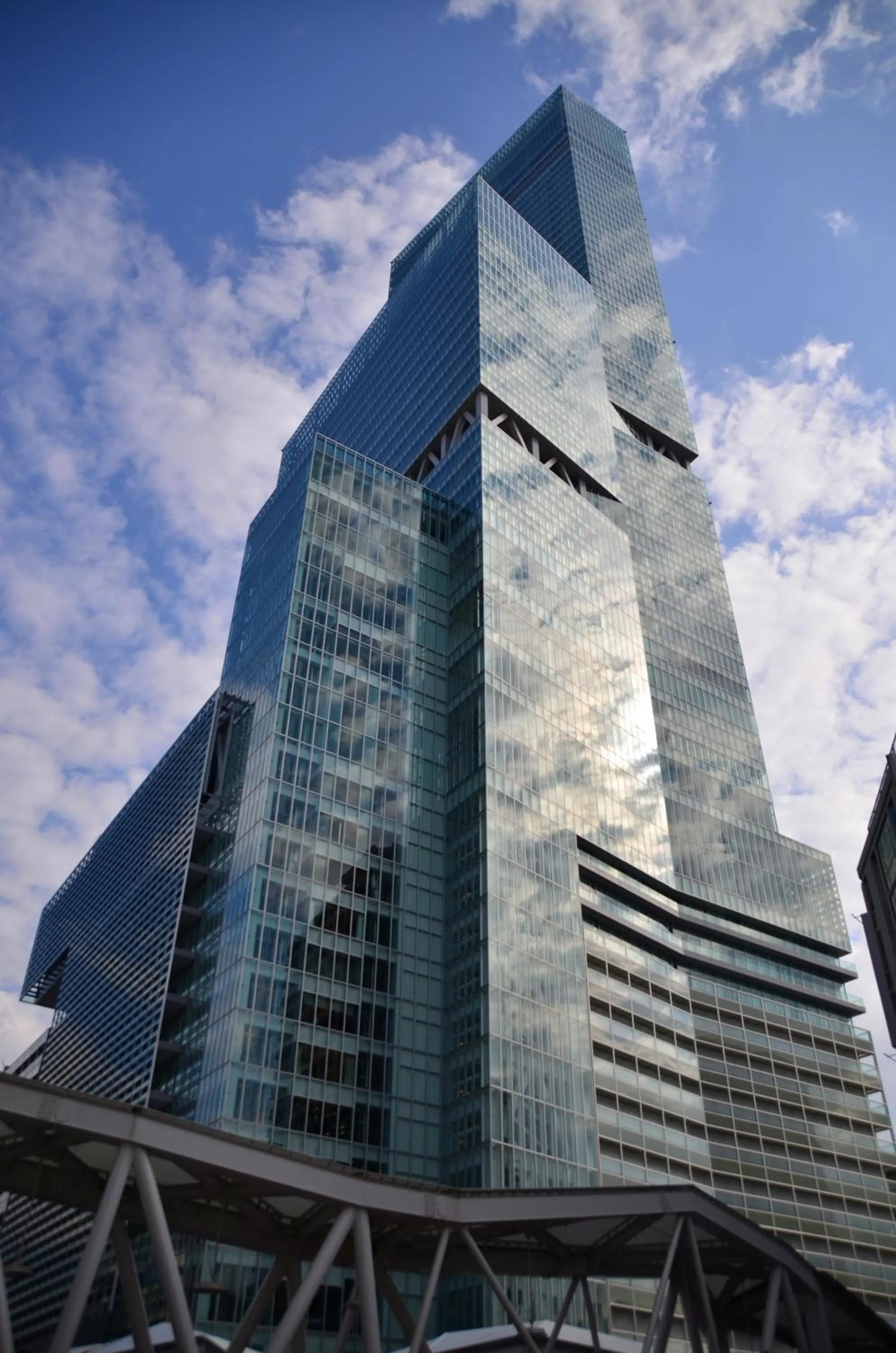 Nearby landmark in KOKO HOTEL Higashiosaka - formerly Hotel Wing International Select Higashi Osaka