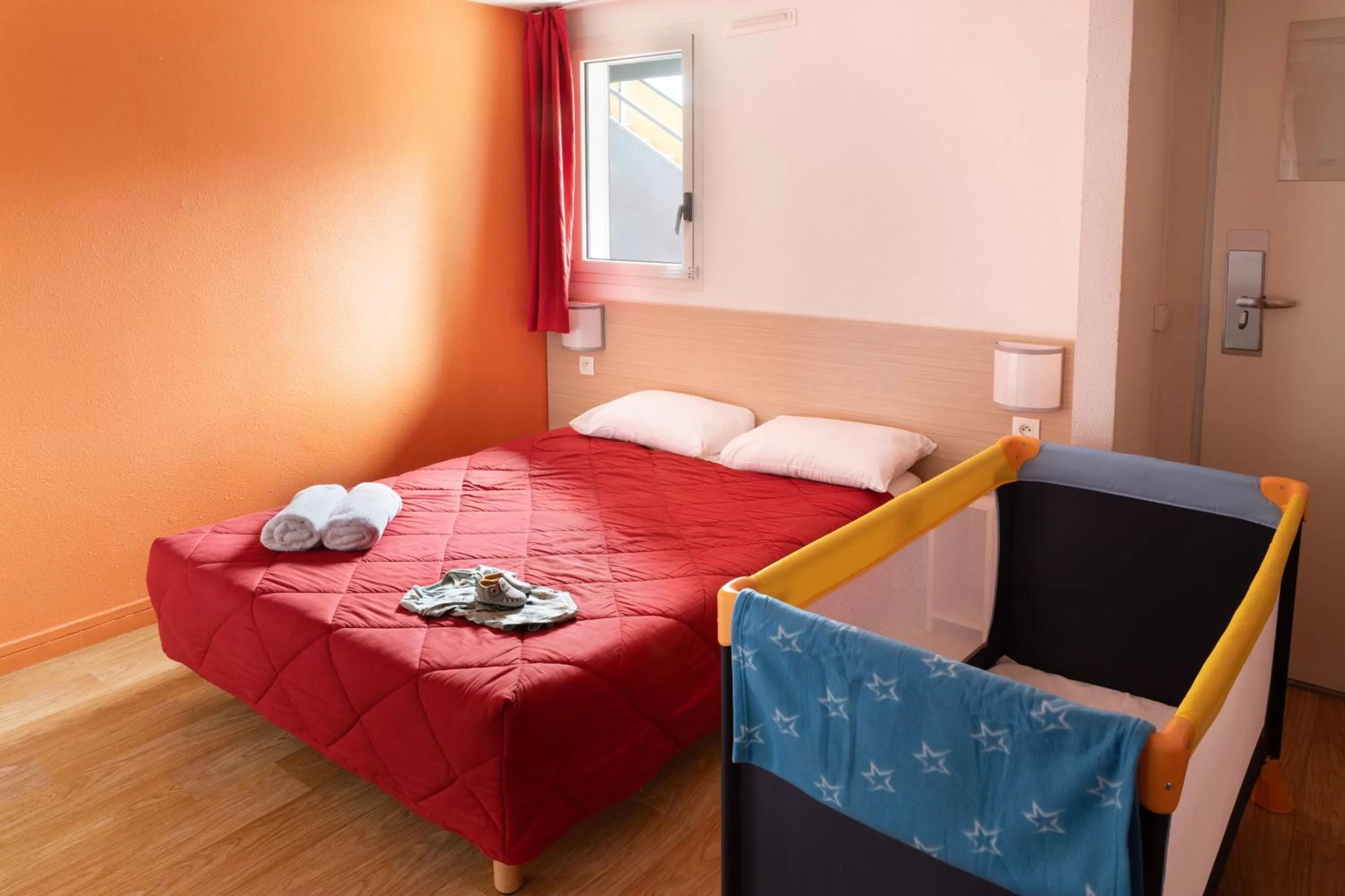 Photo of the whole room, Bed in Premiere Classe La Ville Du Bois