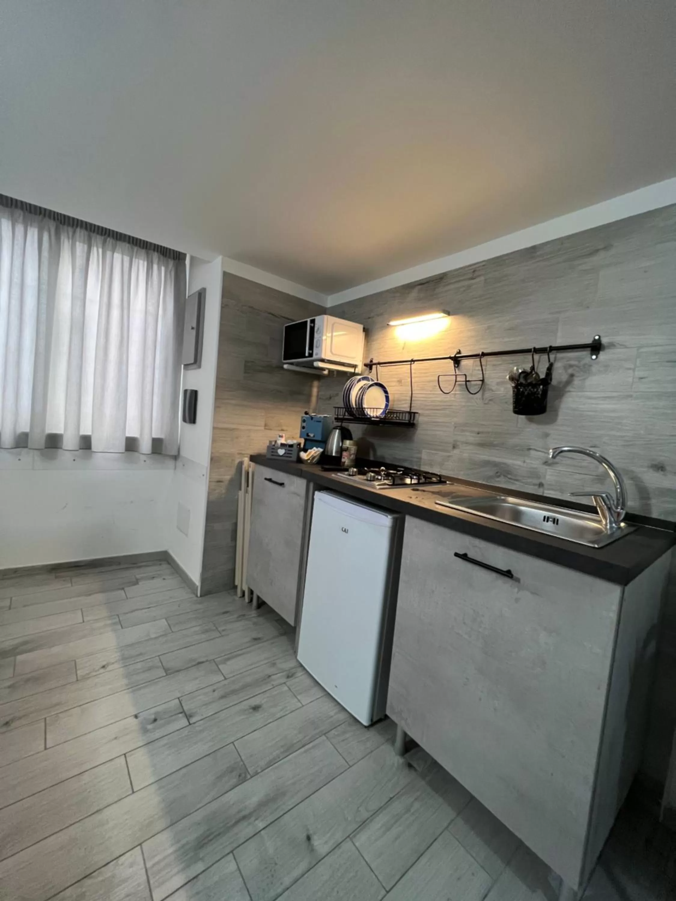 Kitchen/Kitchenette in Casa Vario Napoli Centro