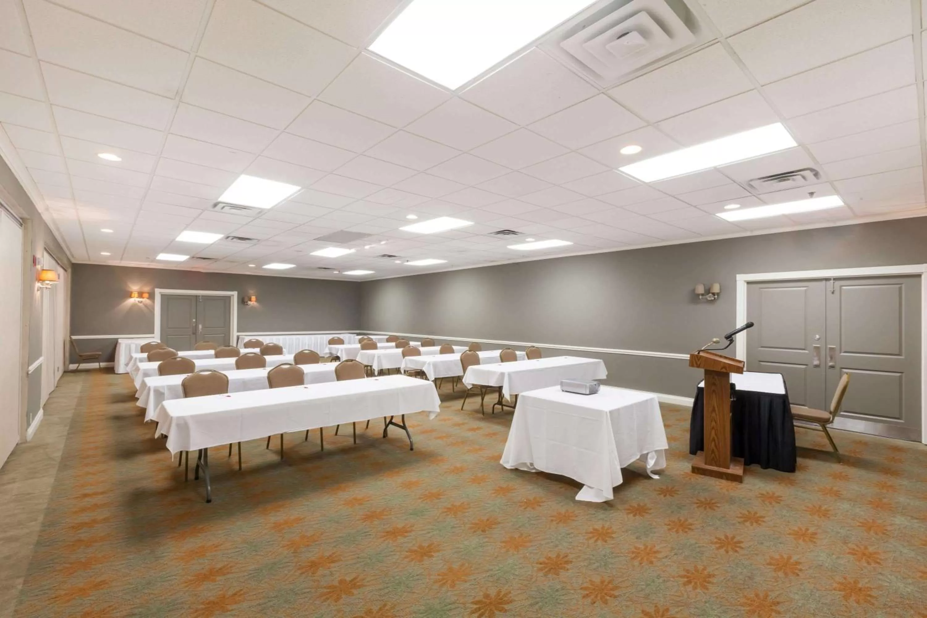 On site in Ramada by Wyndham New Iberia