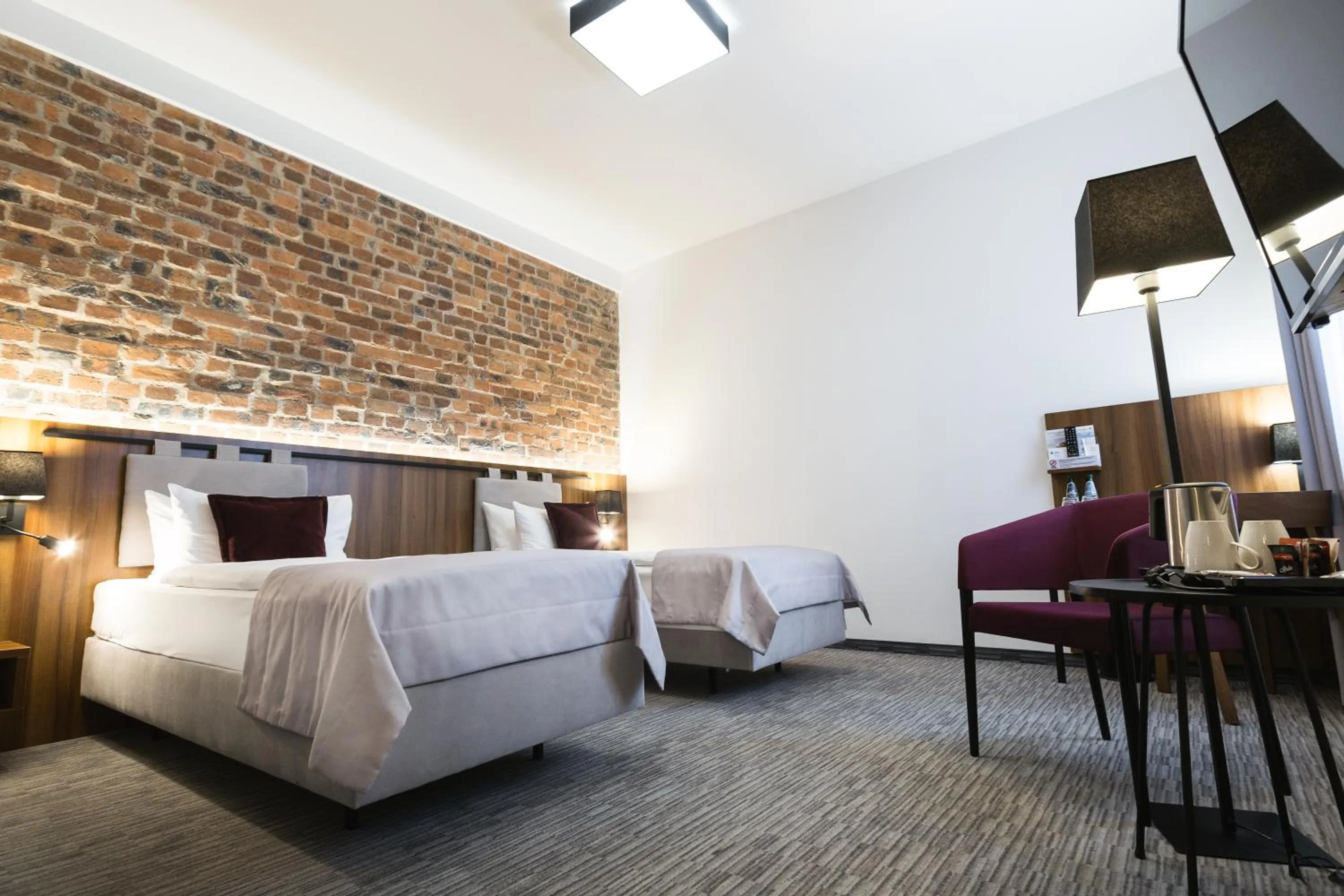 Bed in Best Western Hotel Mariacki Katowice