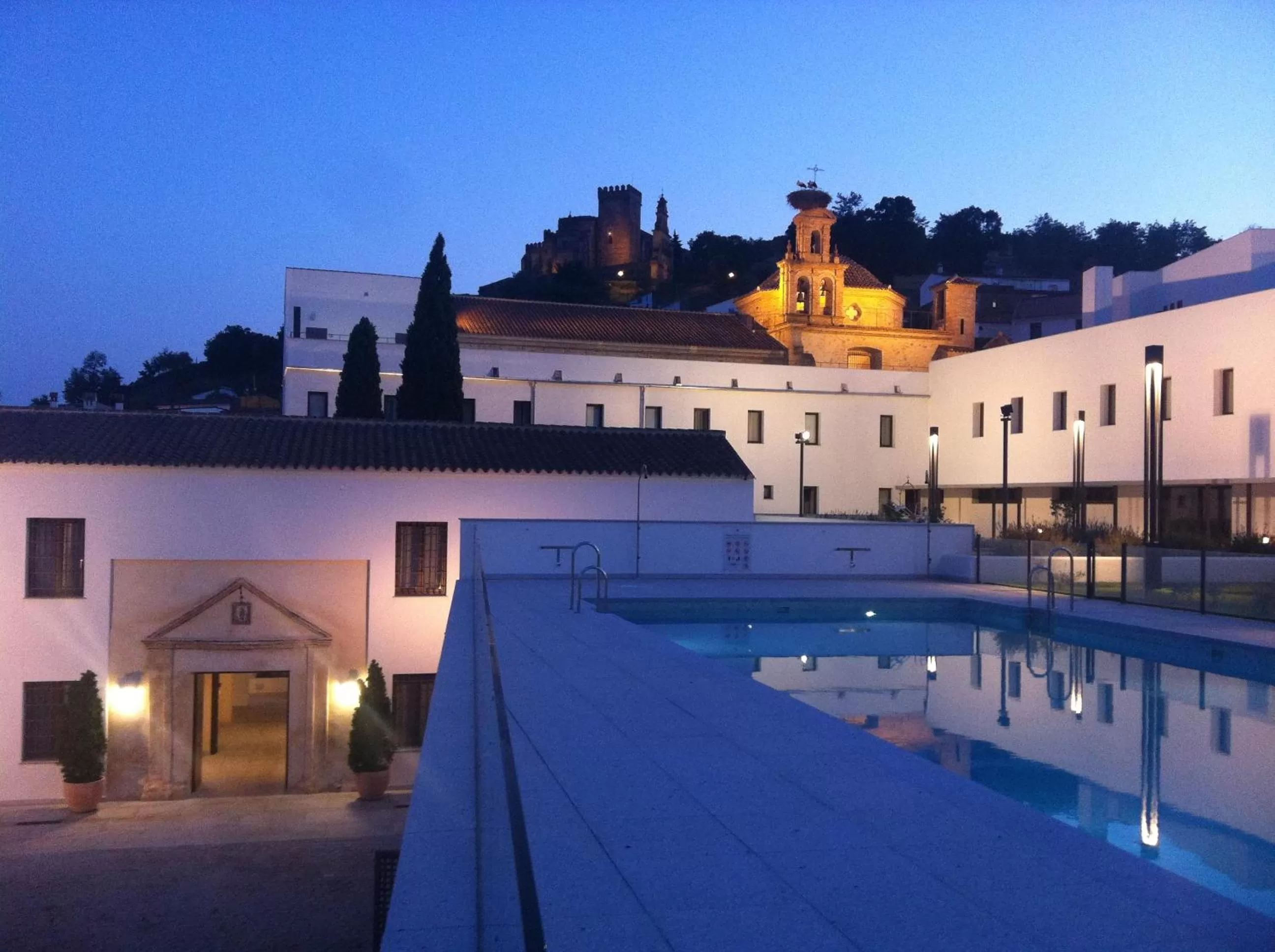 Swimming pool in Hotel Convento Aracena & SPA
