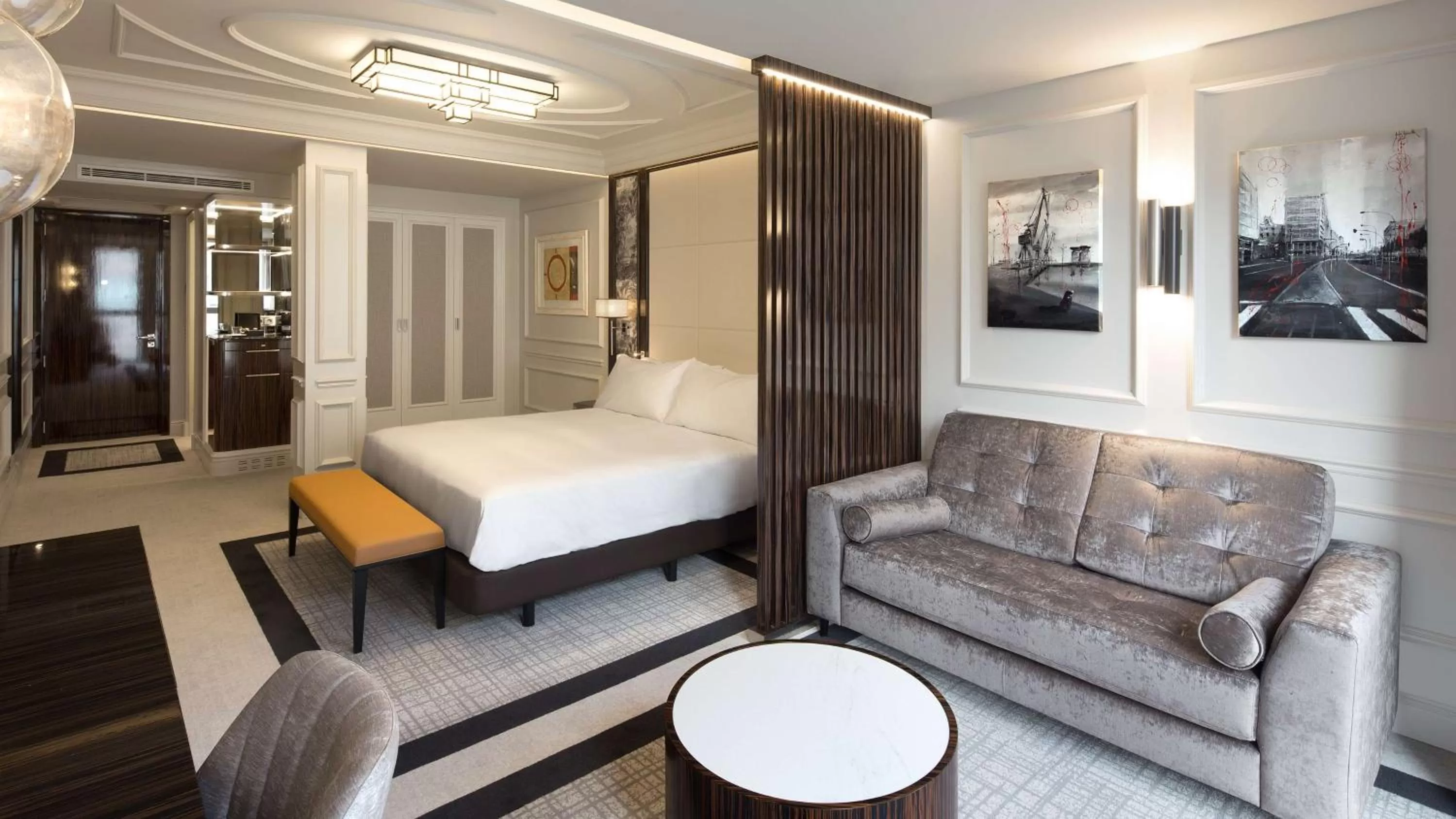 Bed in DoubleTree By Hilton A Coruña