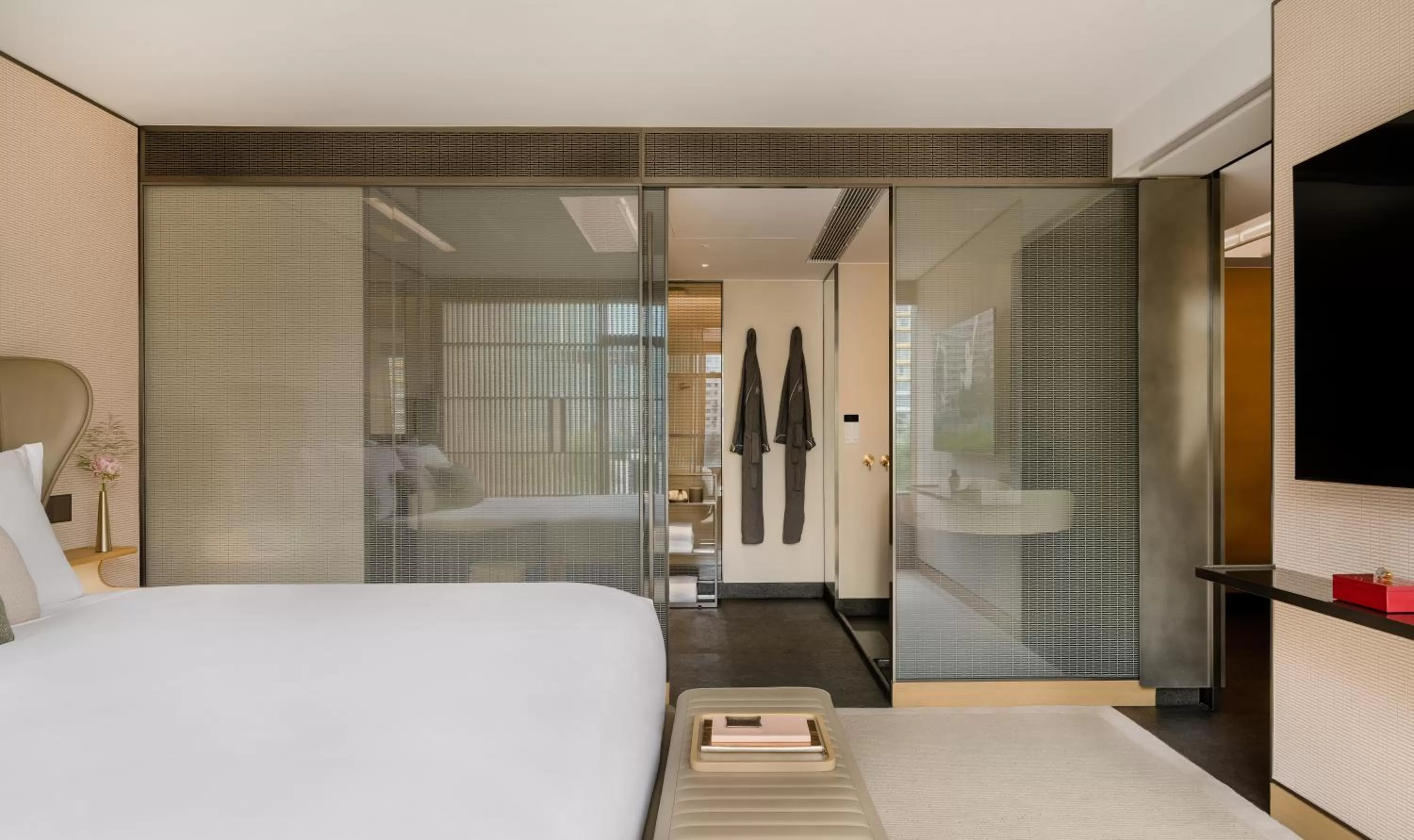 Bedroom, Bed in Regent Hong Kong