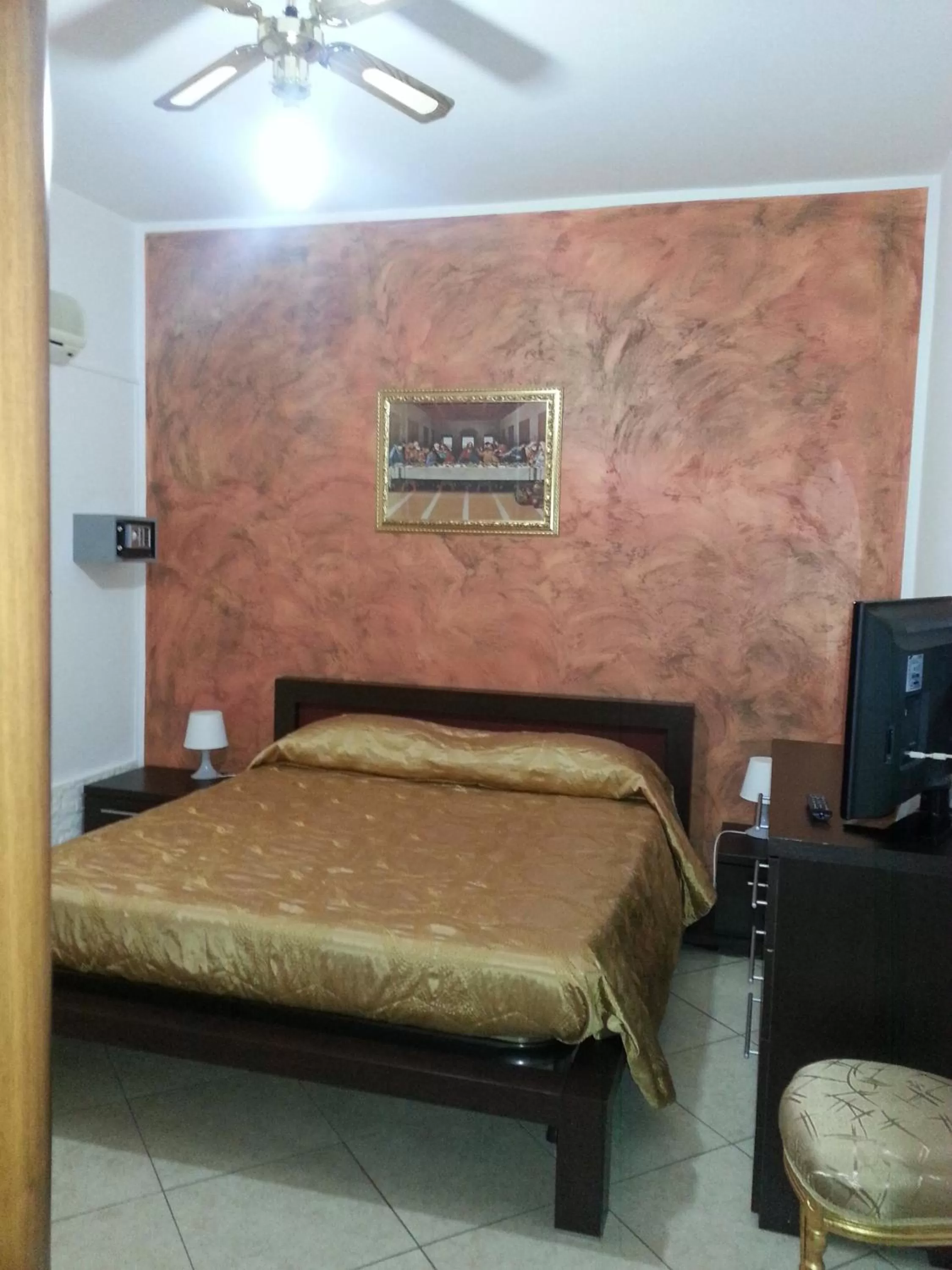 Photo of the whole room, Bed in B&B da Pietro