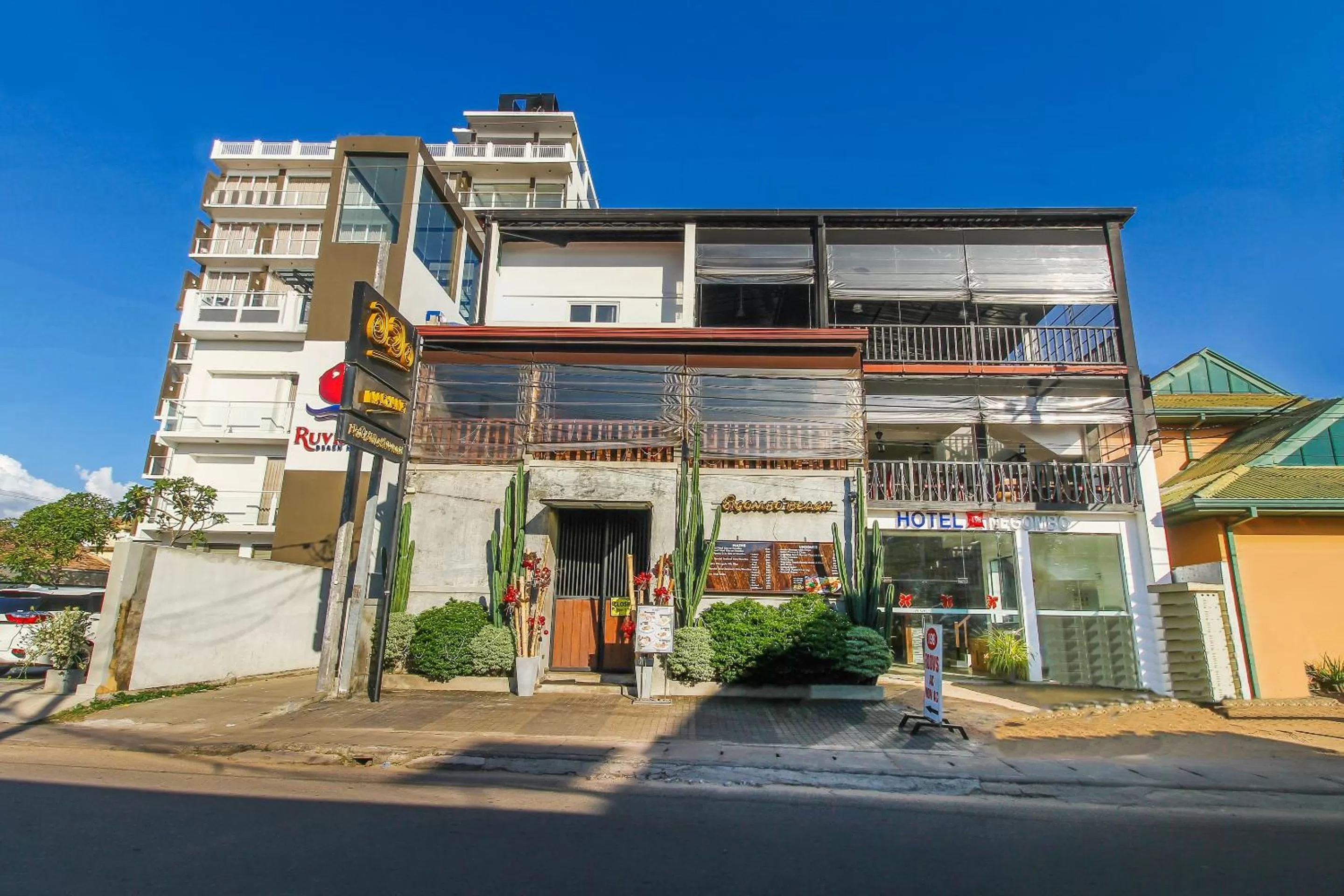 Facade/entrance, Property Building in Hotel 198 Negombo