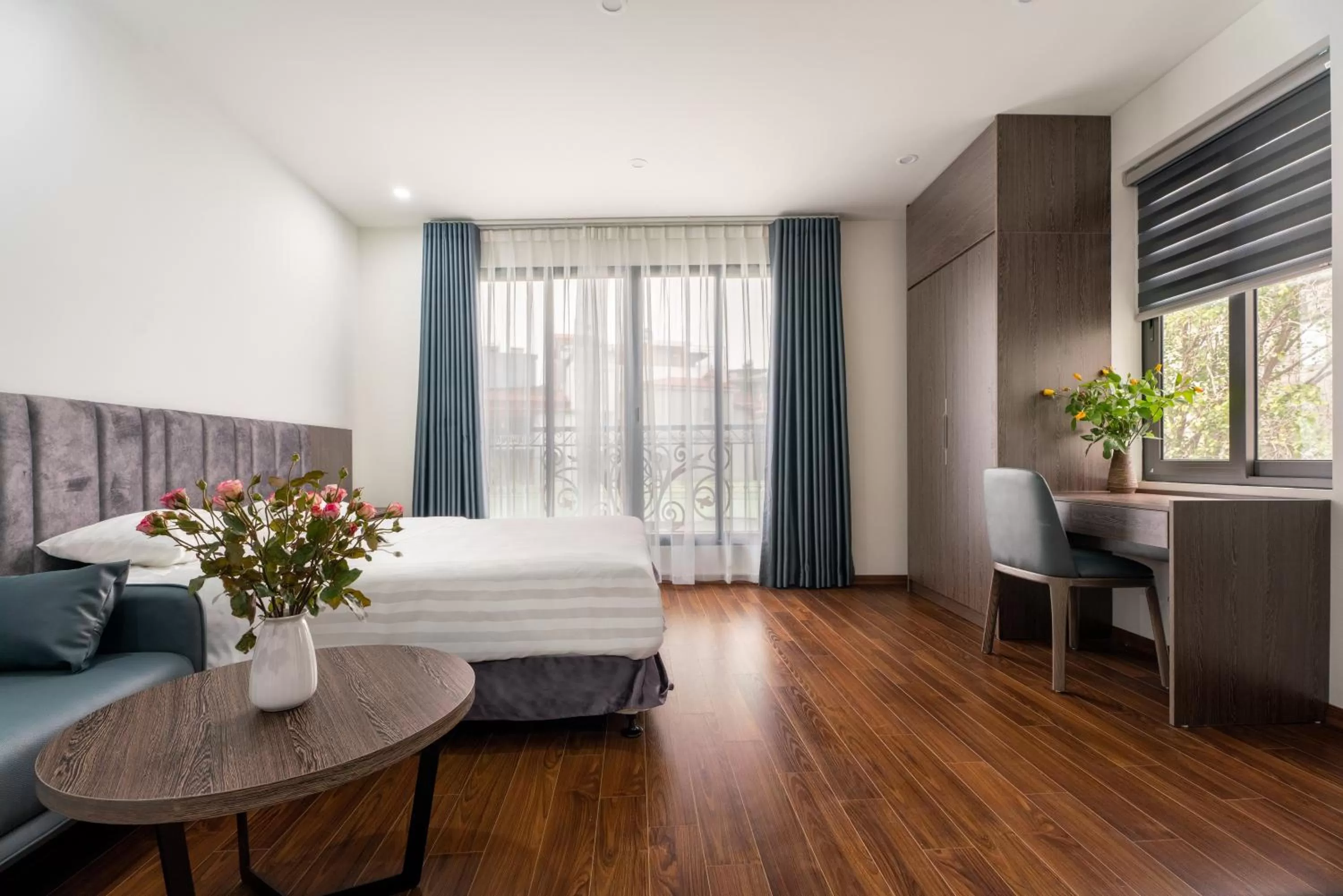 Bed in Granda Lake View Hotel & Apartment