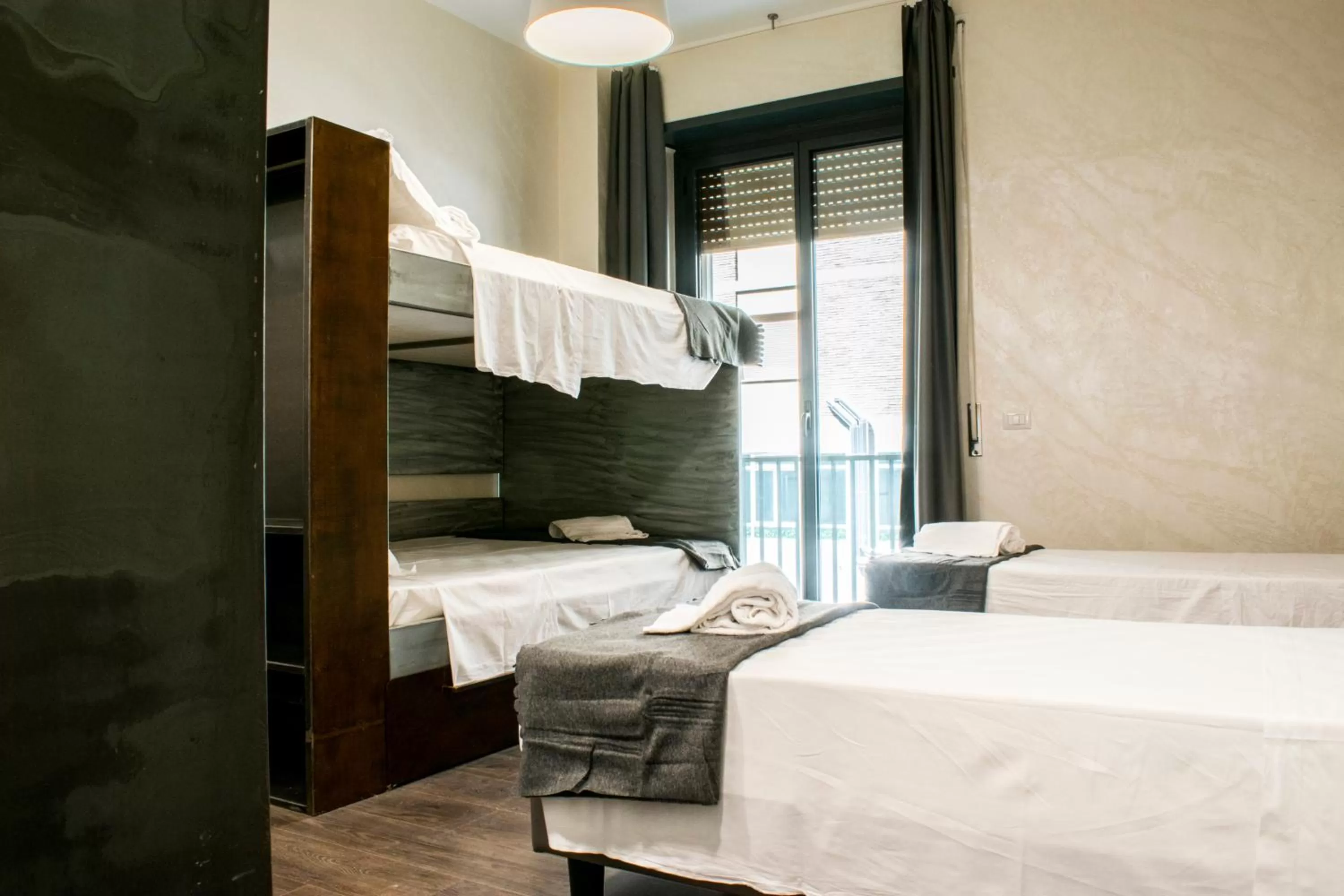 Photo of the whole room, Bed in Hostel Trastevere