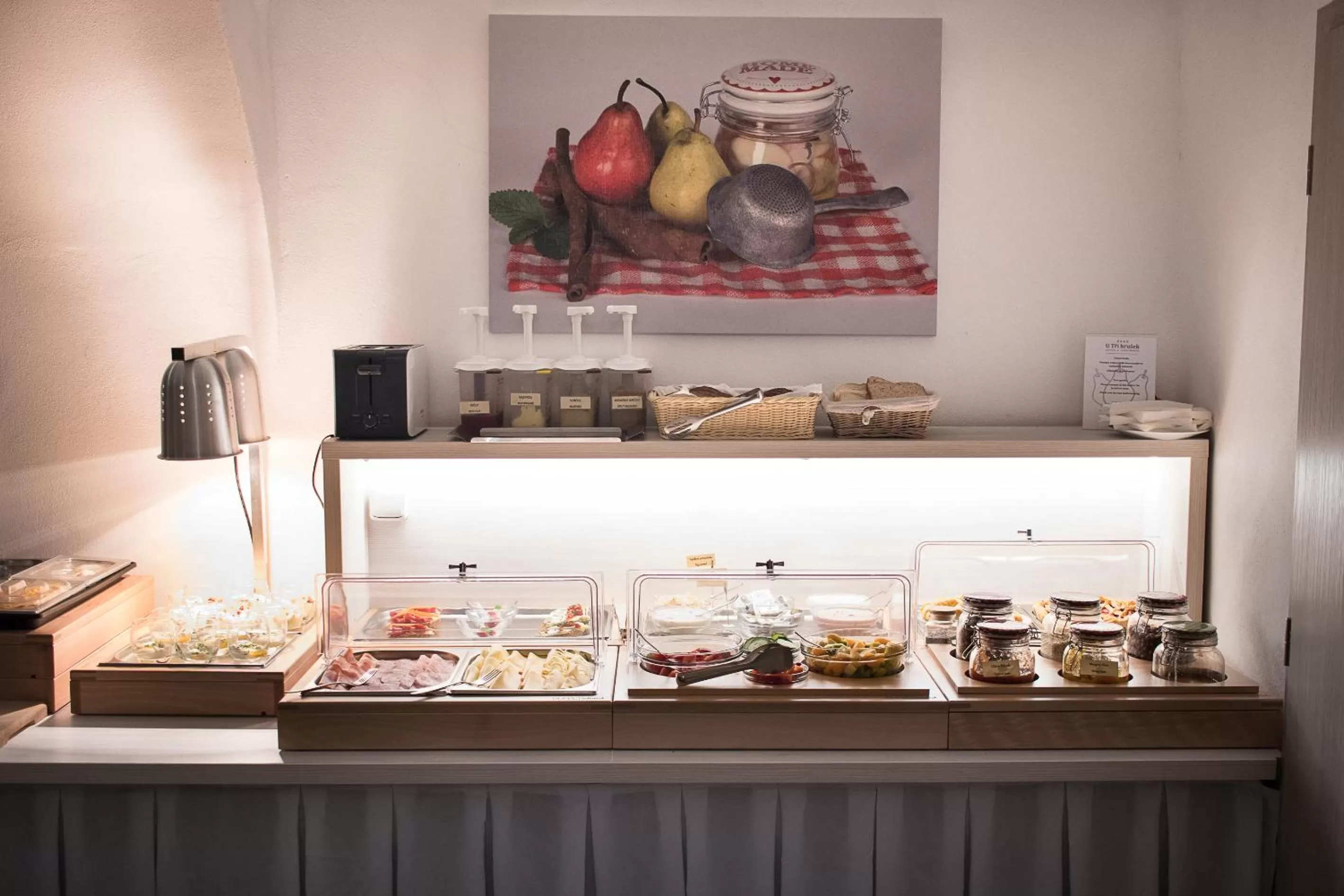 Buffet breakfast, Food in Hotel U Tří hrušek suites & apartments