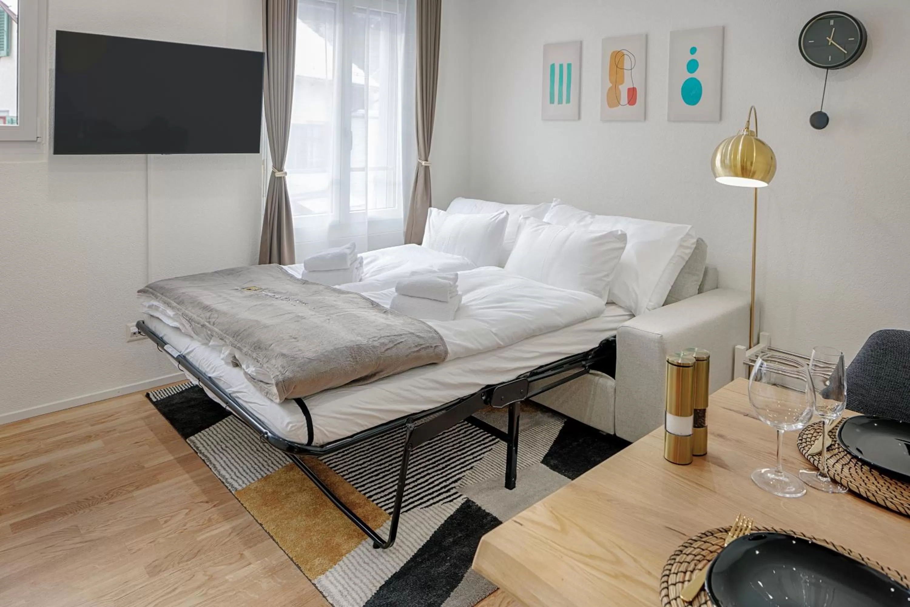 Bed in VISIMO Apartments St Georgen-Strasse St Gallen - Design City Nature