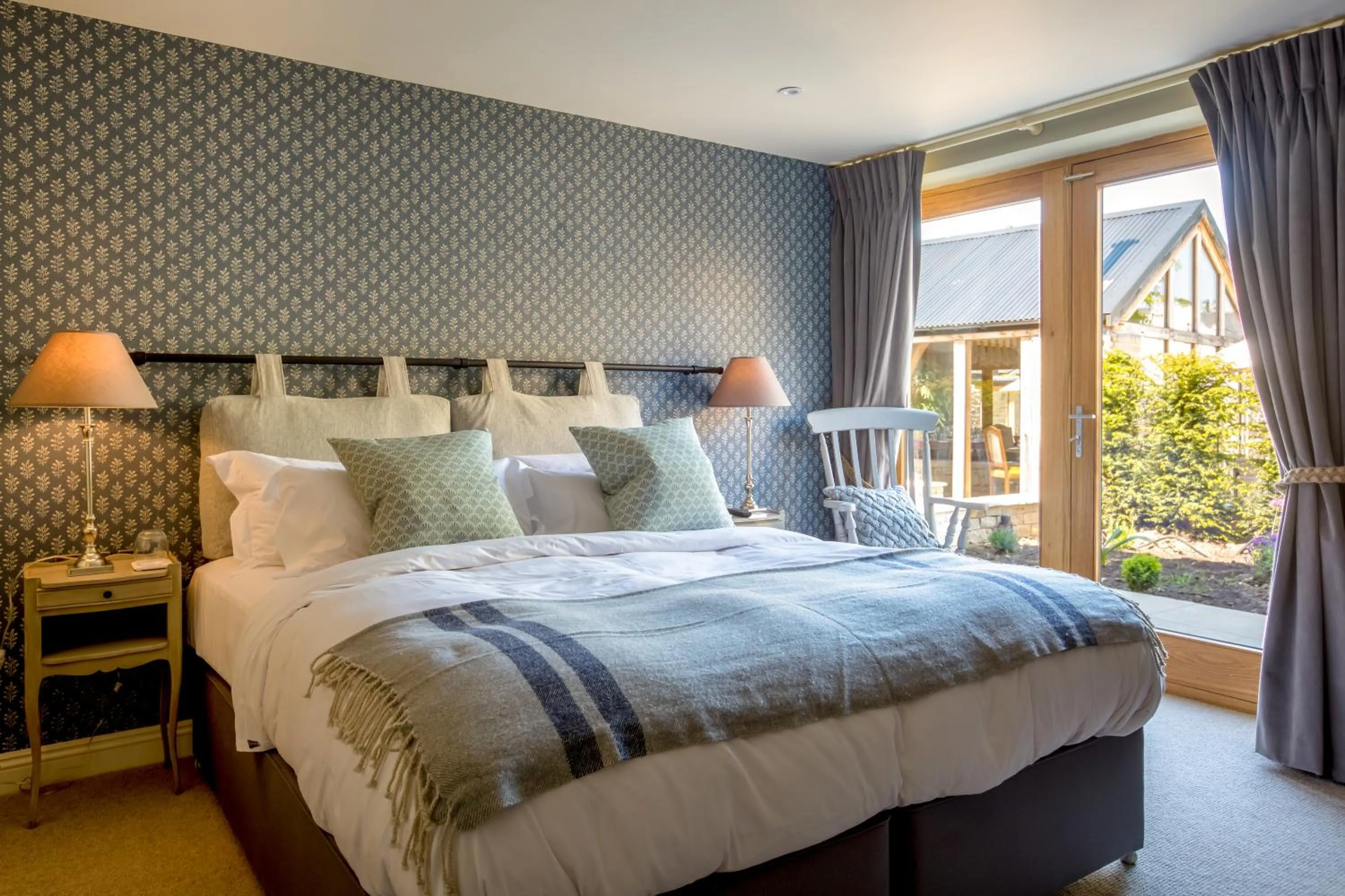 Bedroom, Bed in The Lion Bicester