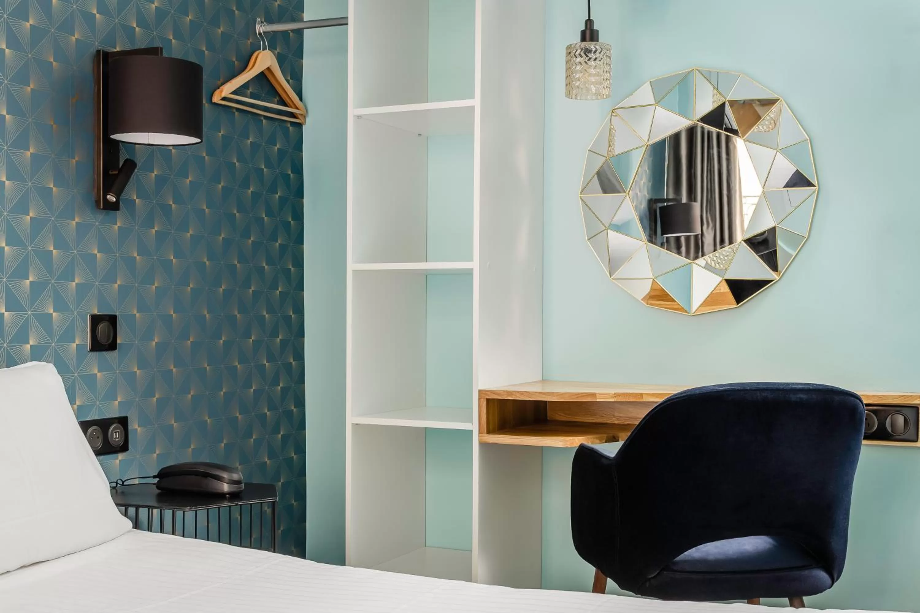 Decorative detail, Bed in Hotel Elysée Etoile