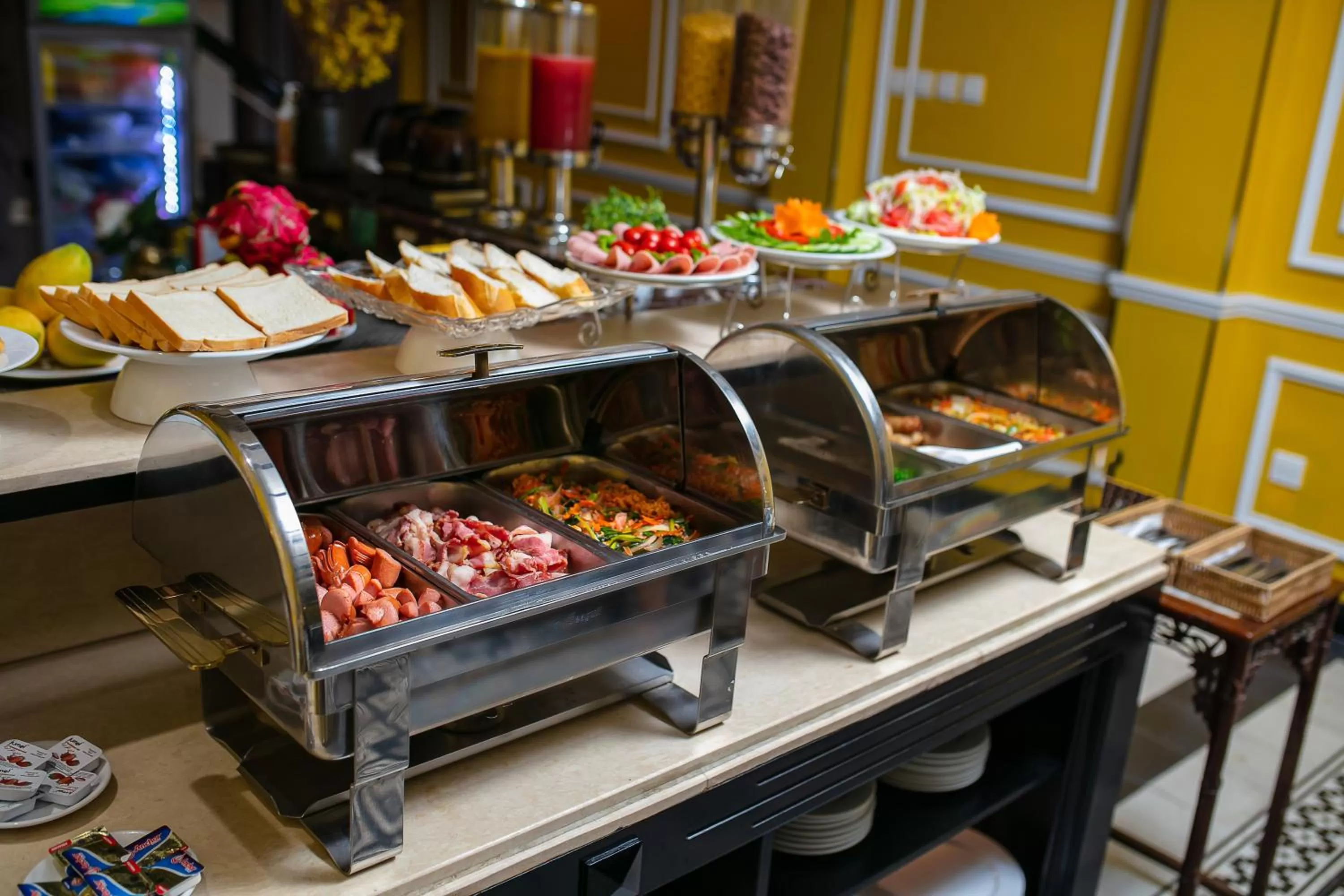 Food and drinks in Lavender Central Hotel & Spa Hanoi