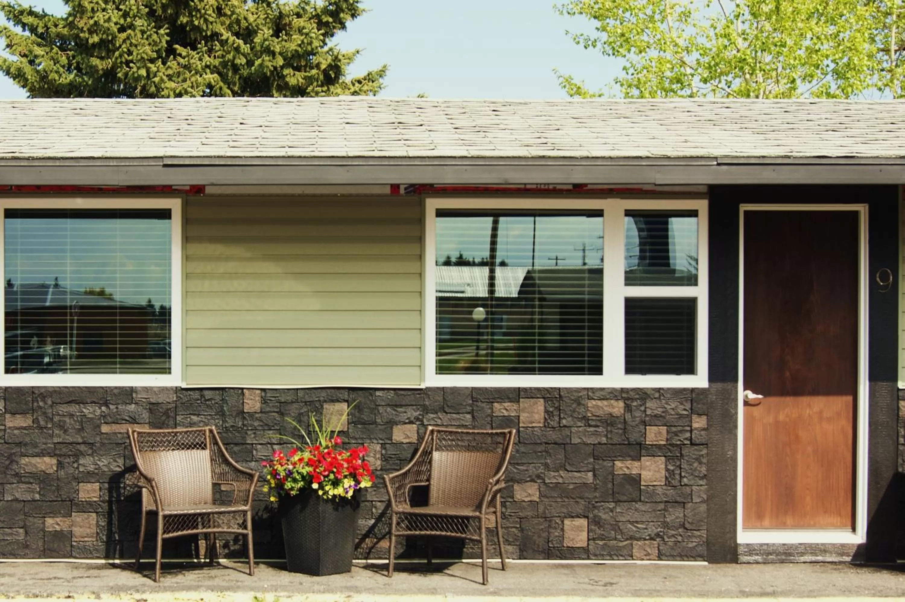 Property building in Stardust Inn and Chalets